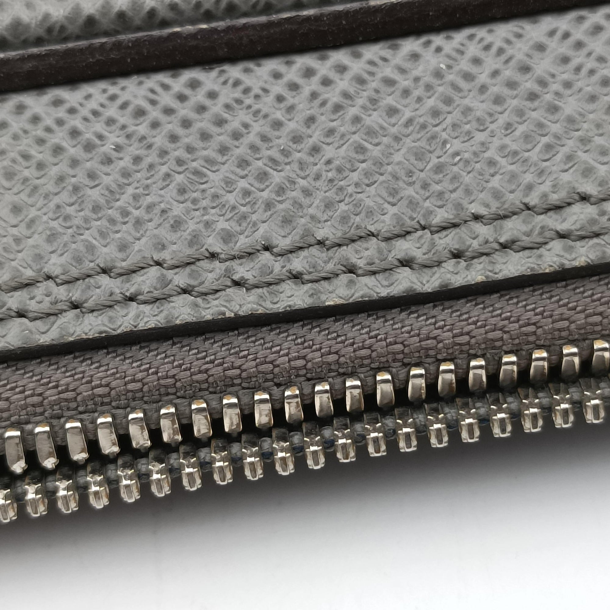 Pre-owned Louis Vuitton Porto Document Business MM Glacier Taiga M32952 handbag | stylenewstar