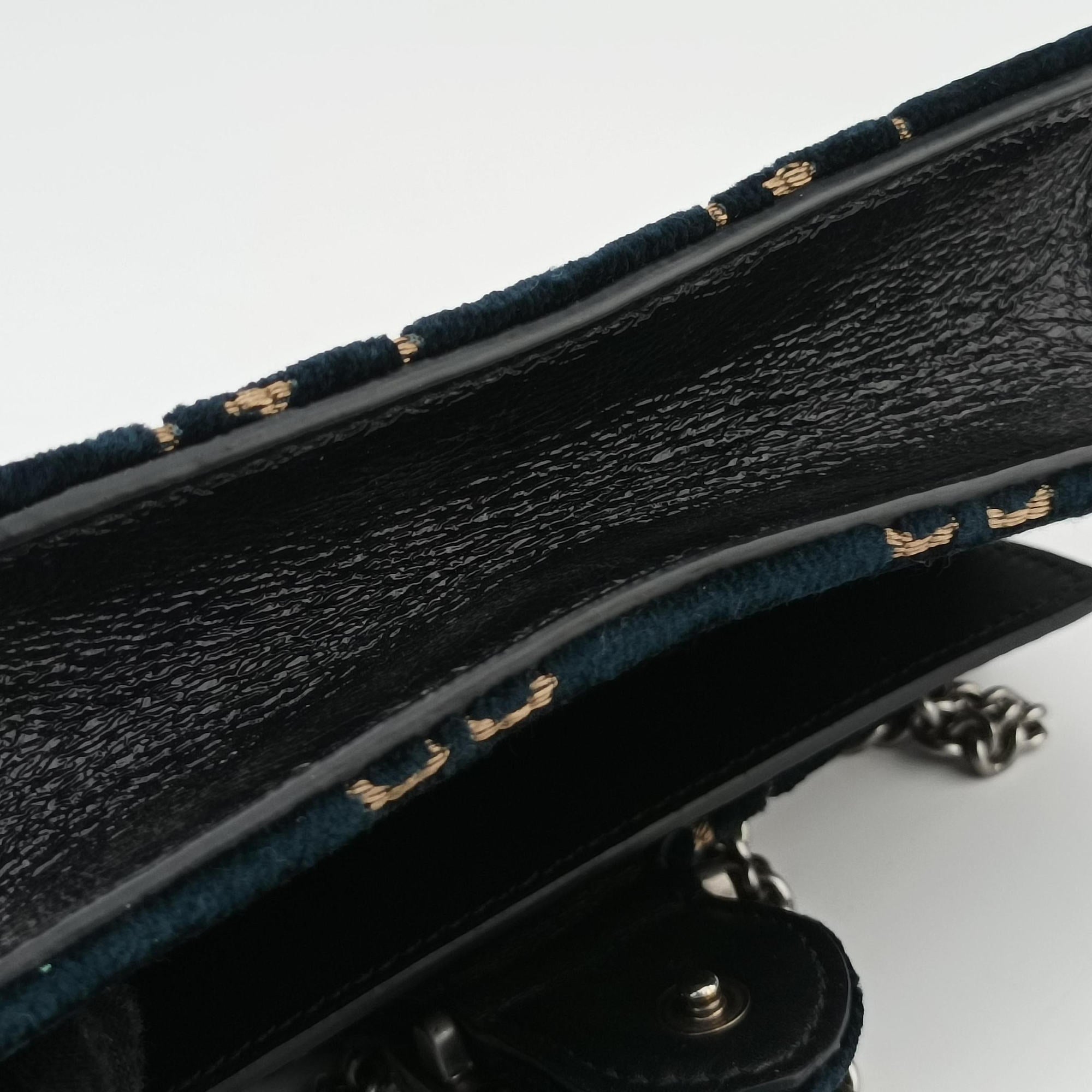 Pre-owned Gucci Dionysus Navy velour 476432 shoulderbag | stylenewstar