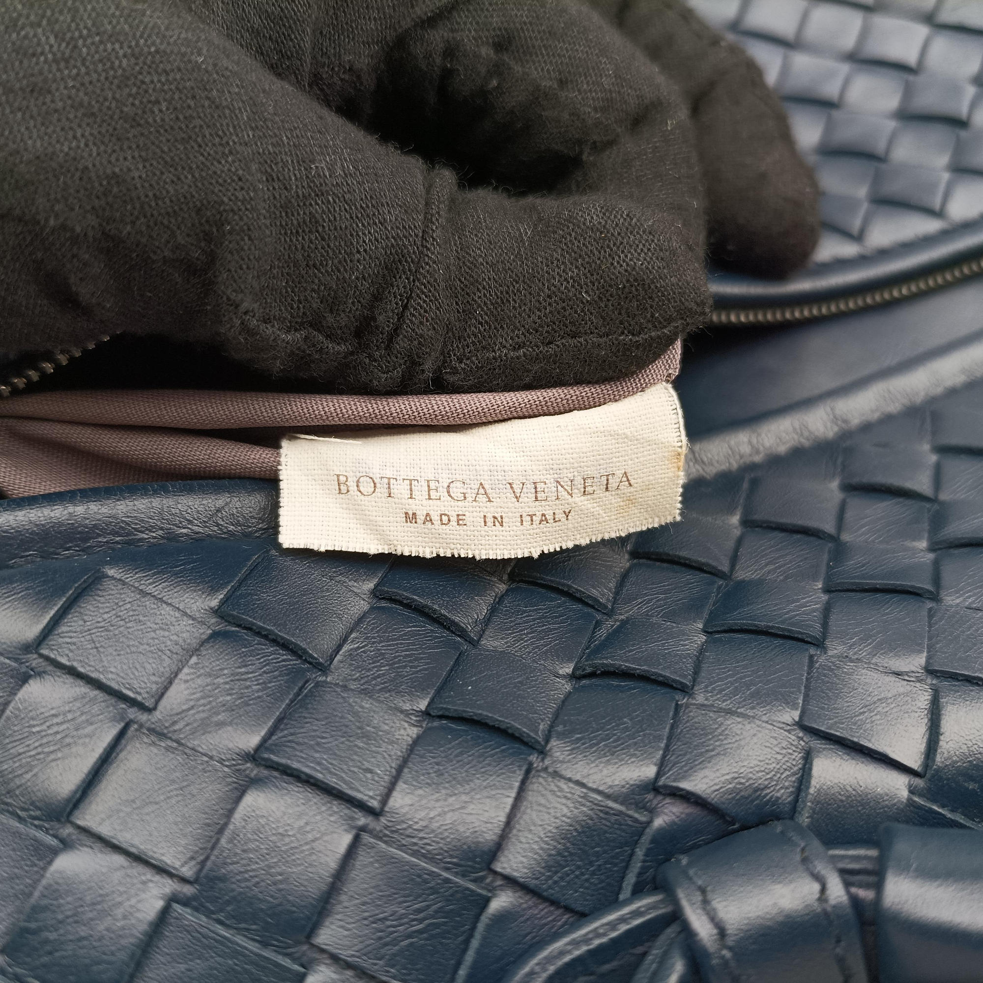 Pre-owned Bottega Veneta Intrecciato Navy lambskin  handbag | stylenewstar