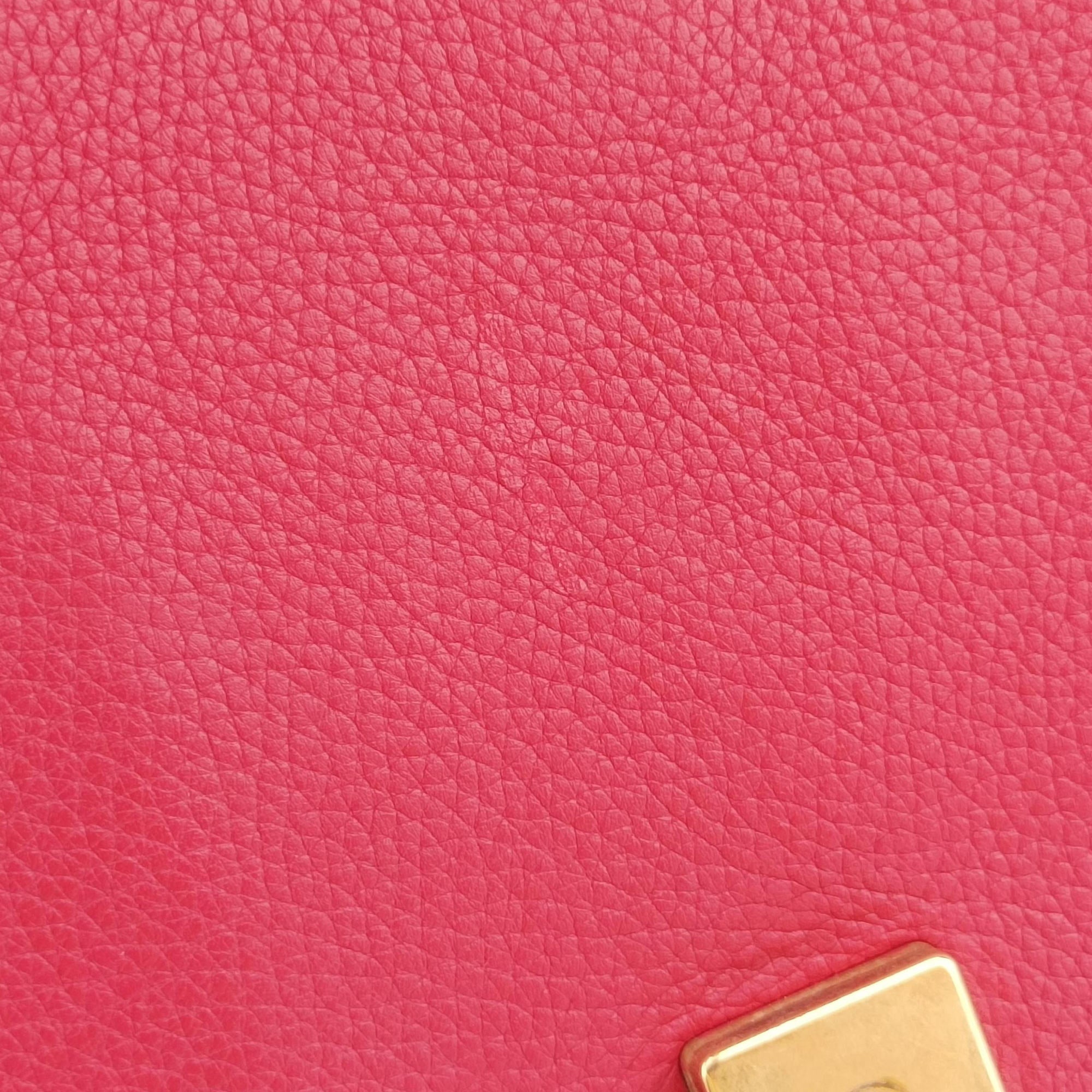 Secondhand Gucci GG Marmont Red Leather 421890 shoulderbag | stylenewstar