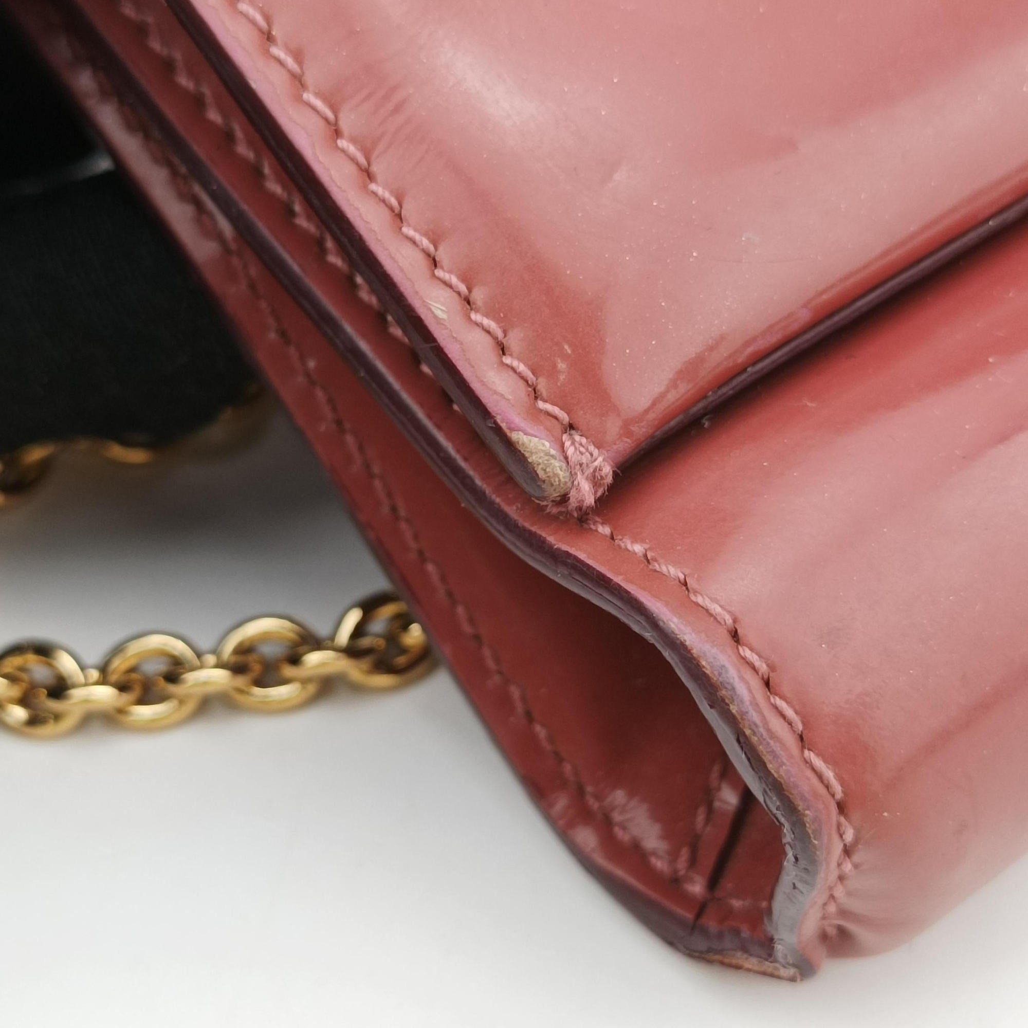 Secondhand Ferragamo Ginny Vara Red Leather  shoulderbag | stylenewstar