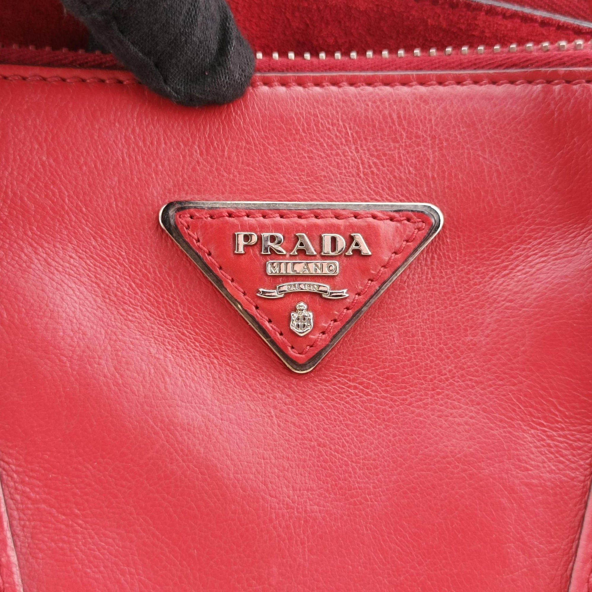 Secondhand Prada Twin Pocket Winged Tote Red Leather BN2619 handbag | stylenewstar