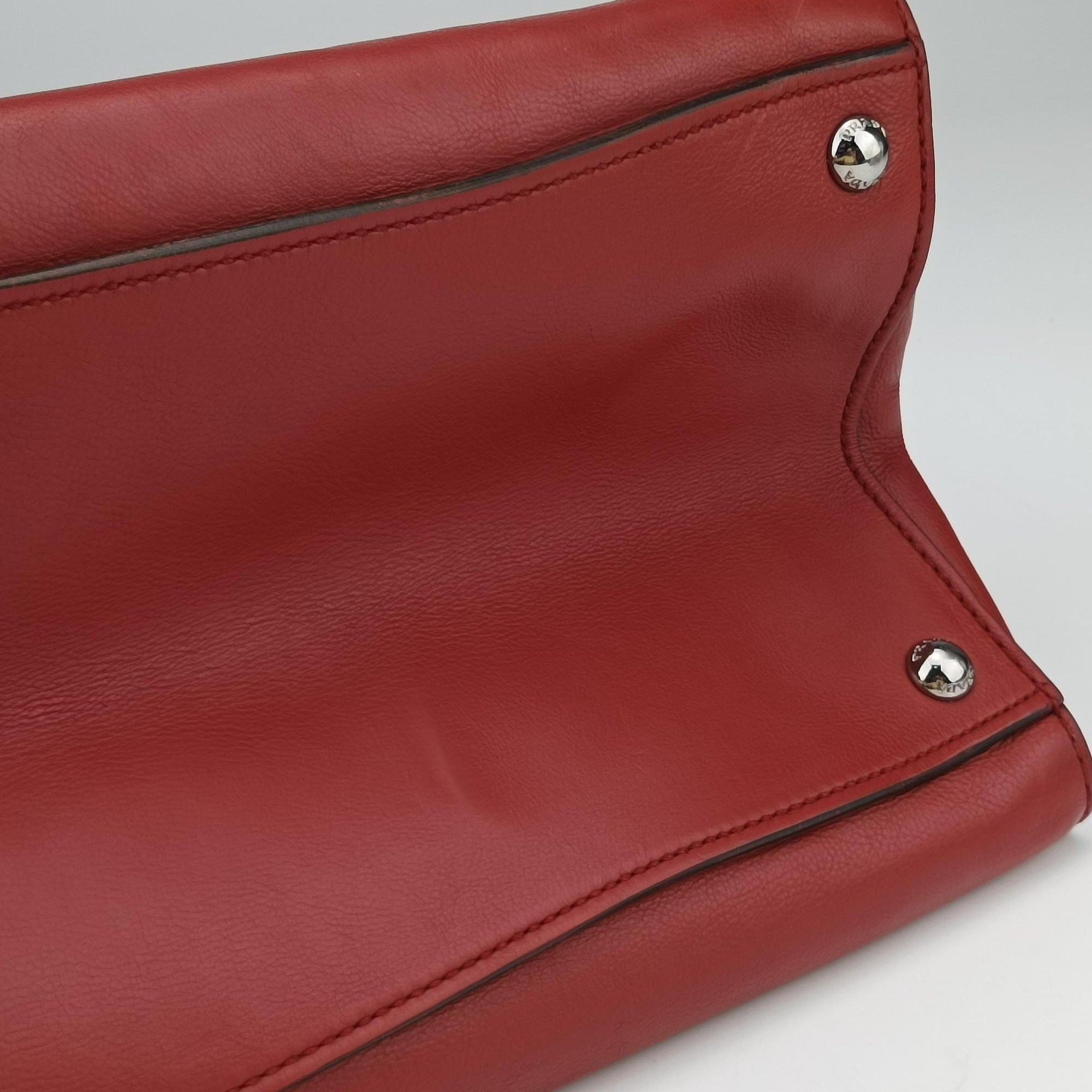 Secondhand Prada Twin Pocket Winged Tote Red Leather BN2619 handbag | stylenewstar