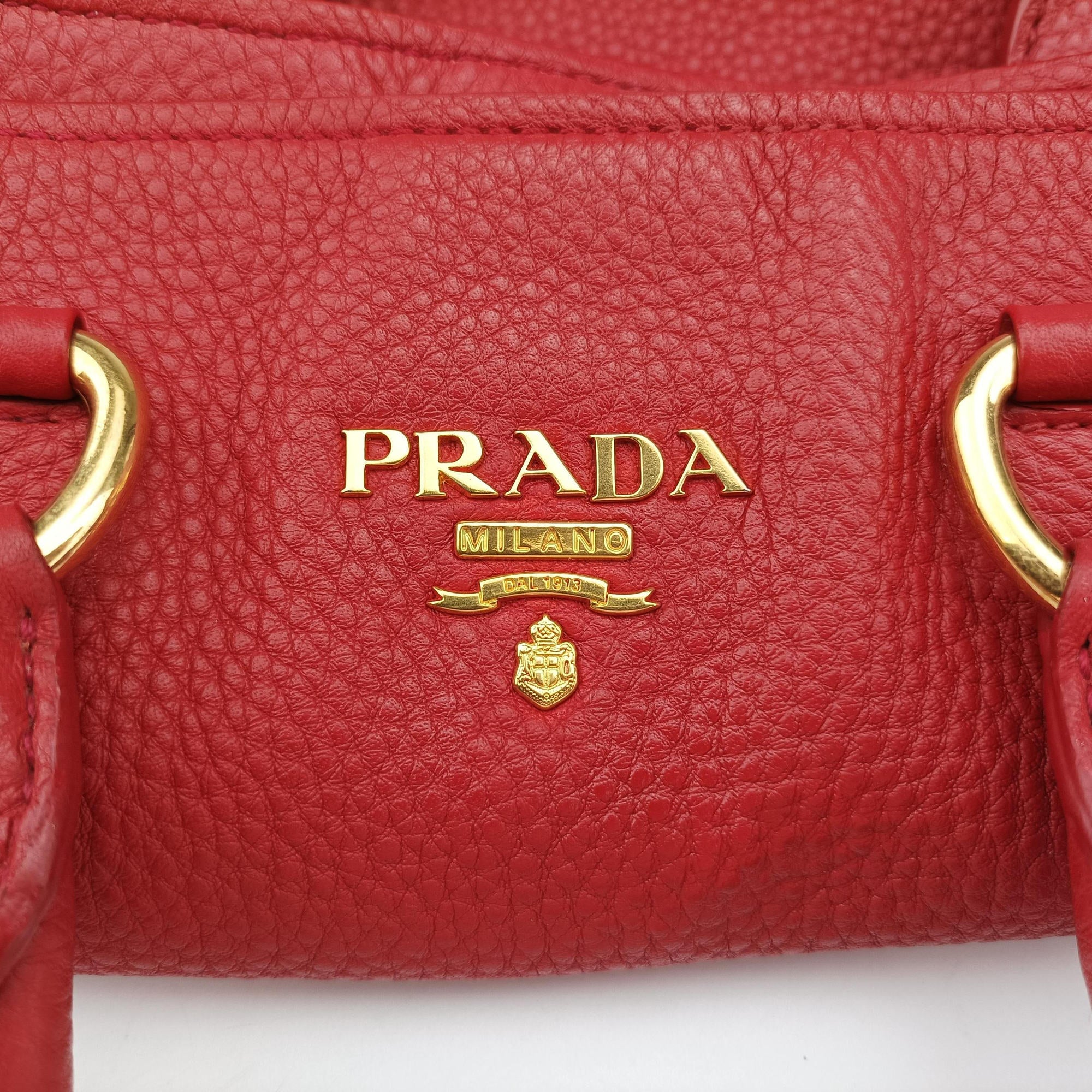 Vintage Prada Vitello Phoenix Red Leather BN1713 handbag | stylenewstar