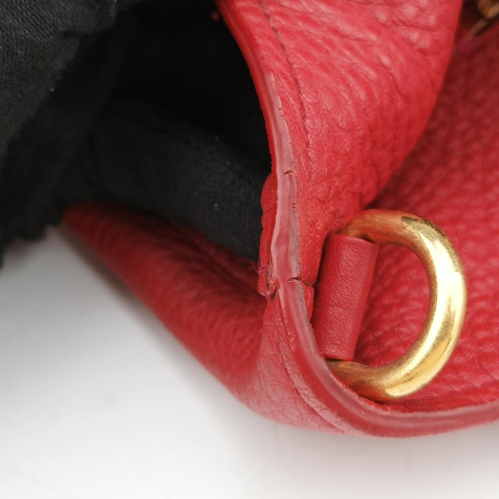 Vintage Prada Vitello Phoenix Red Leather BN1713 handbag | stylenewstar