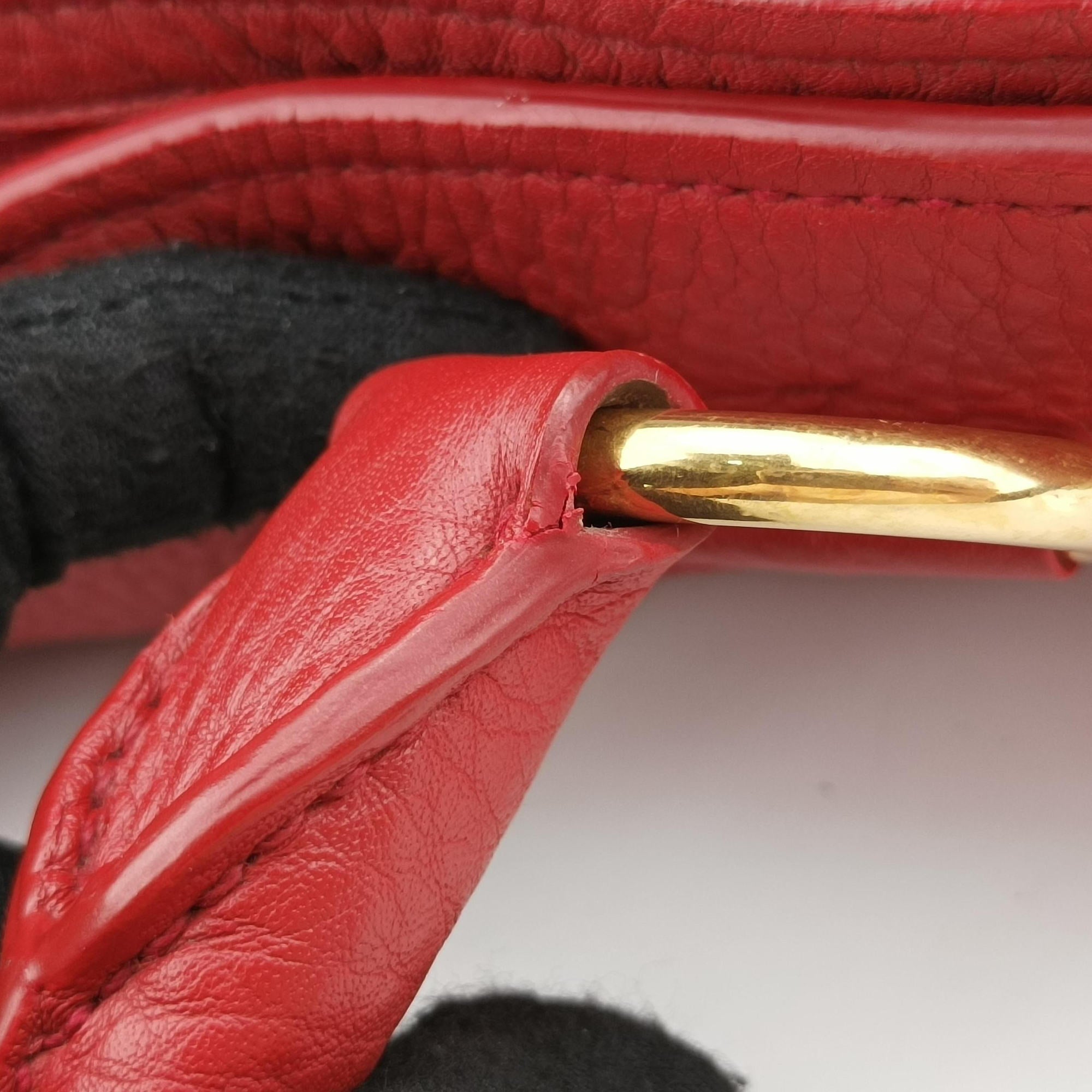 Vintage Prada Vitello Phoenix Red Leather BN1713 handbag | stylenewstar