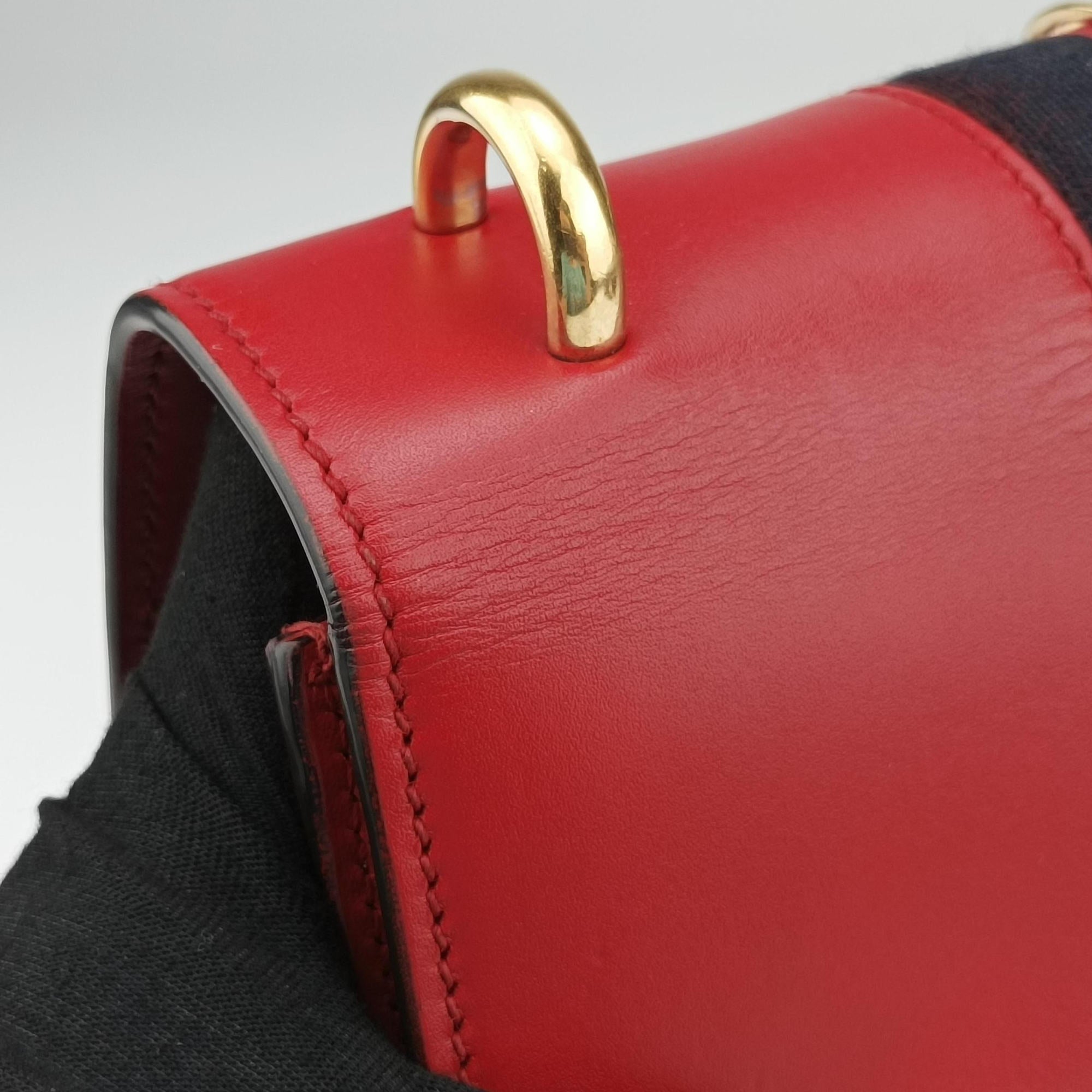 Pre-owned Gucci Sylvie Red×navy Leather 421882 shoulderbag | stylenewstar