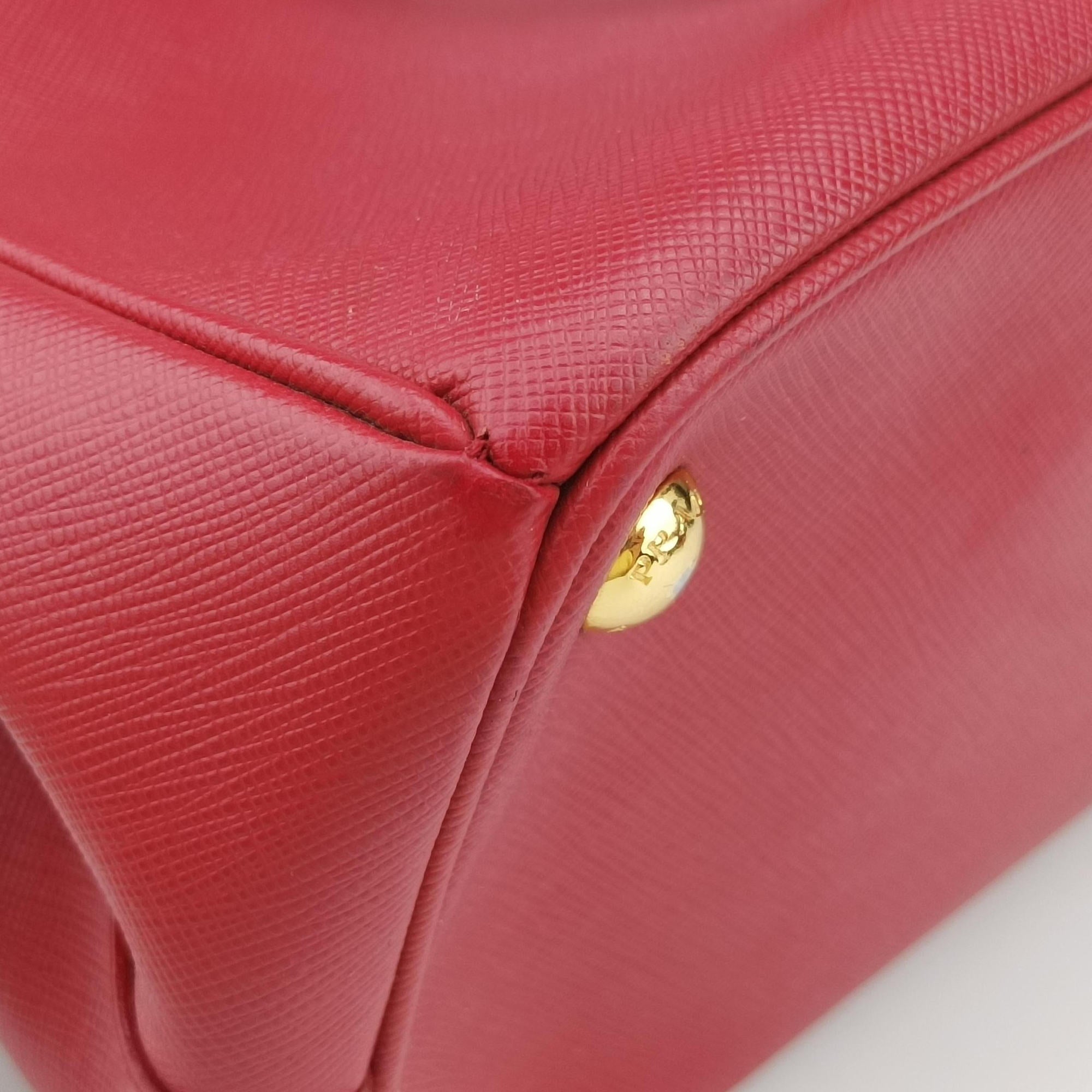 Pre-owned Prada Galleria Red SAFFIANO Leather BN1786 shoulderbag | stylenewstar