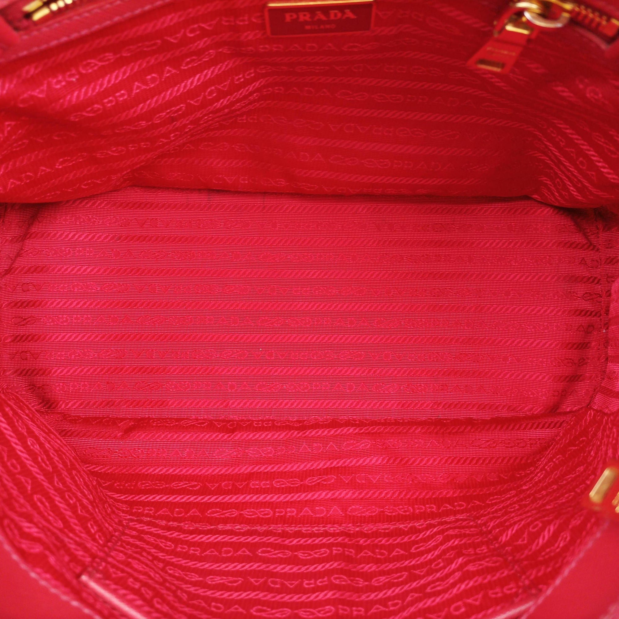 Pre-owned Prada Galleria Red SAFFIANO Leather BN1786 shoulderbag | stylenewstar