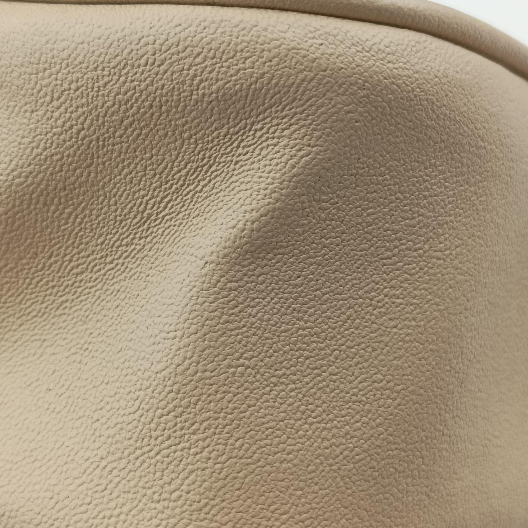 Pre-owned Gucci Blondie Beige Leather 742360 shoulderbag | stylenewstar