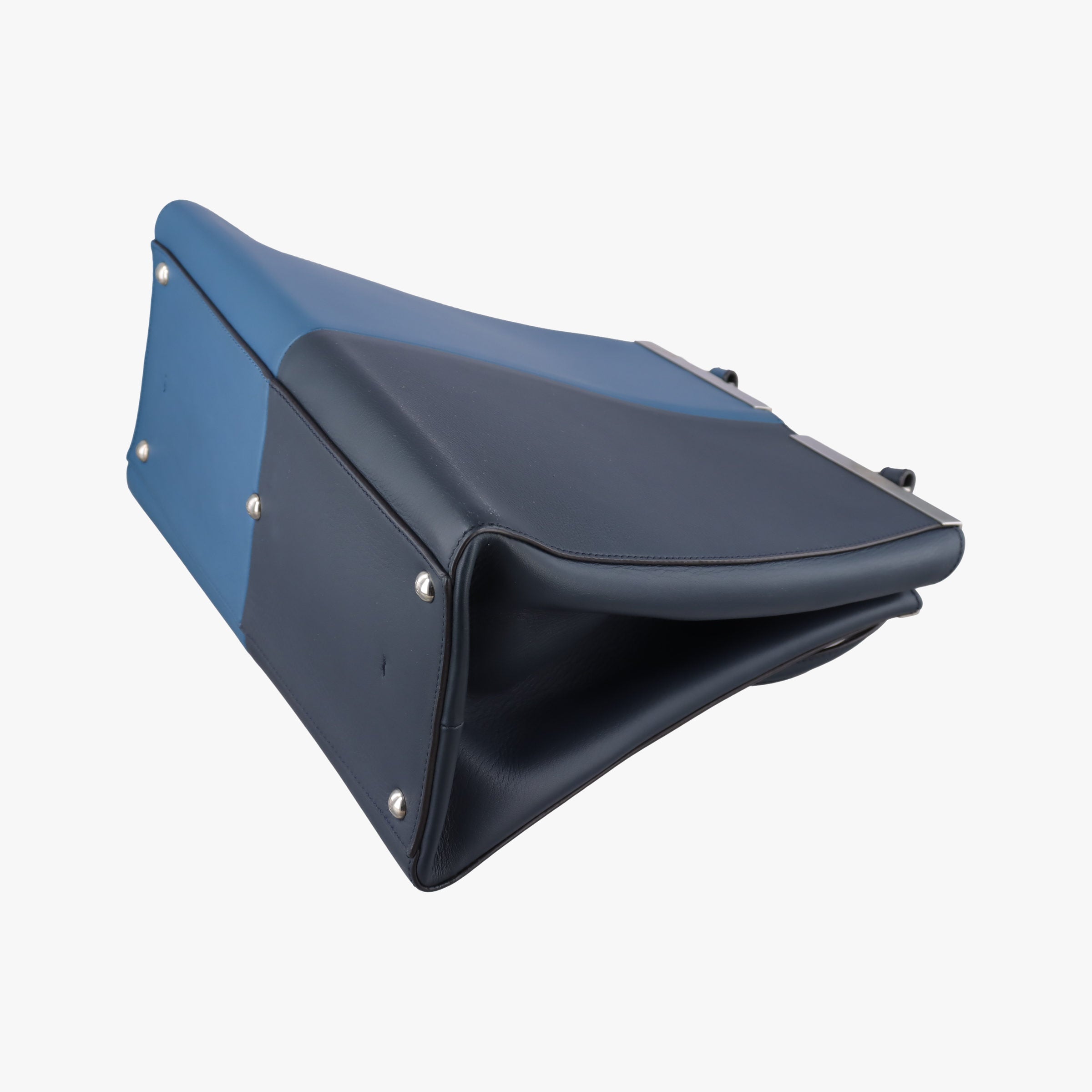 Pre-owned Fendi Troisjours Navy × Blue Leather 8BH272 handbag | stylenewstar