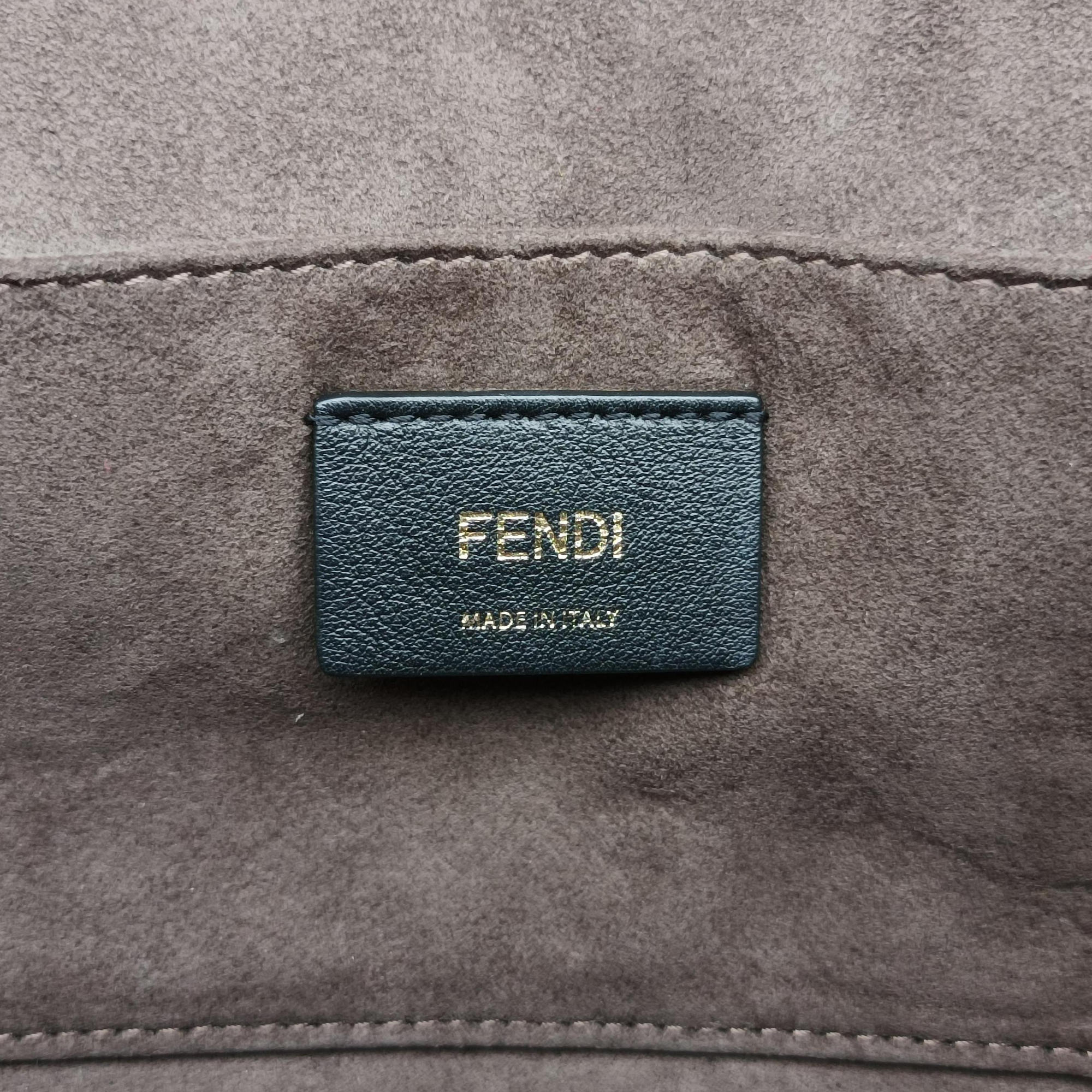 Vintage Fendi KAN I Green Leather 8BT283 shoulderbag | stylenewstar