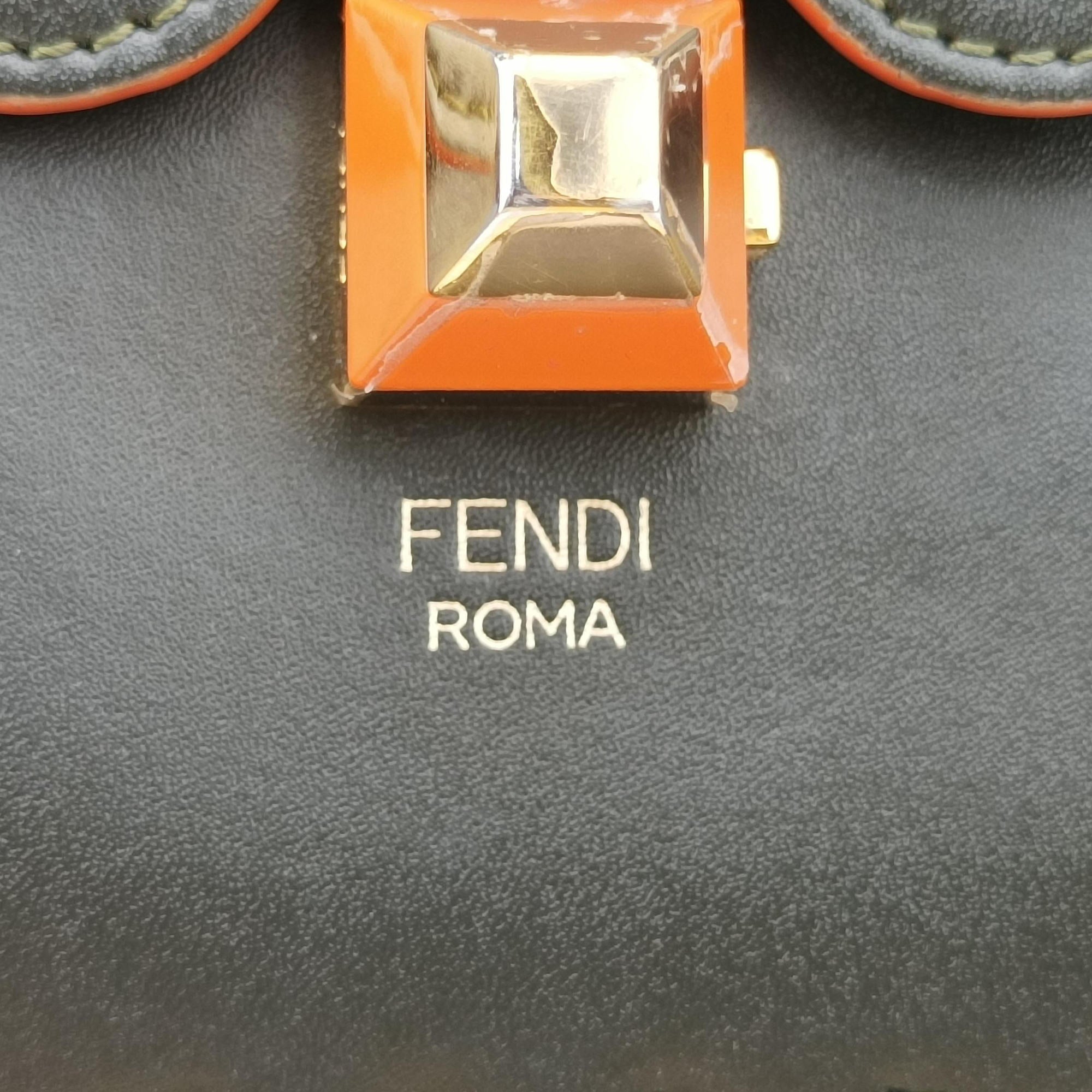 Vintage Fendi KAN I Green Leather 8BT283 shoulderbag | stylenewstar