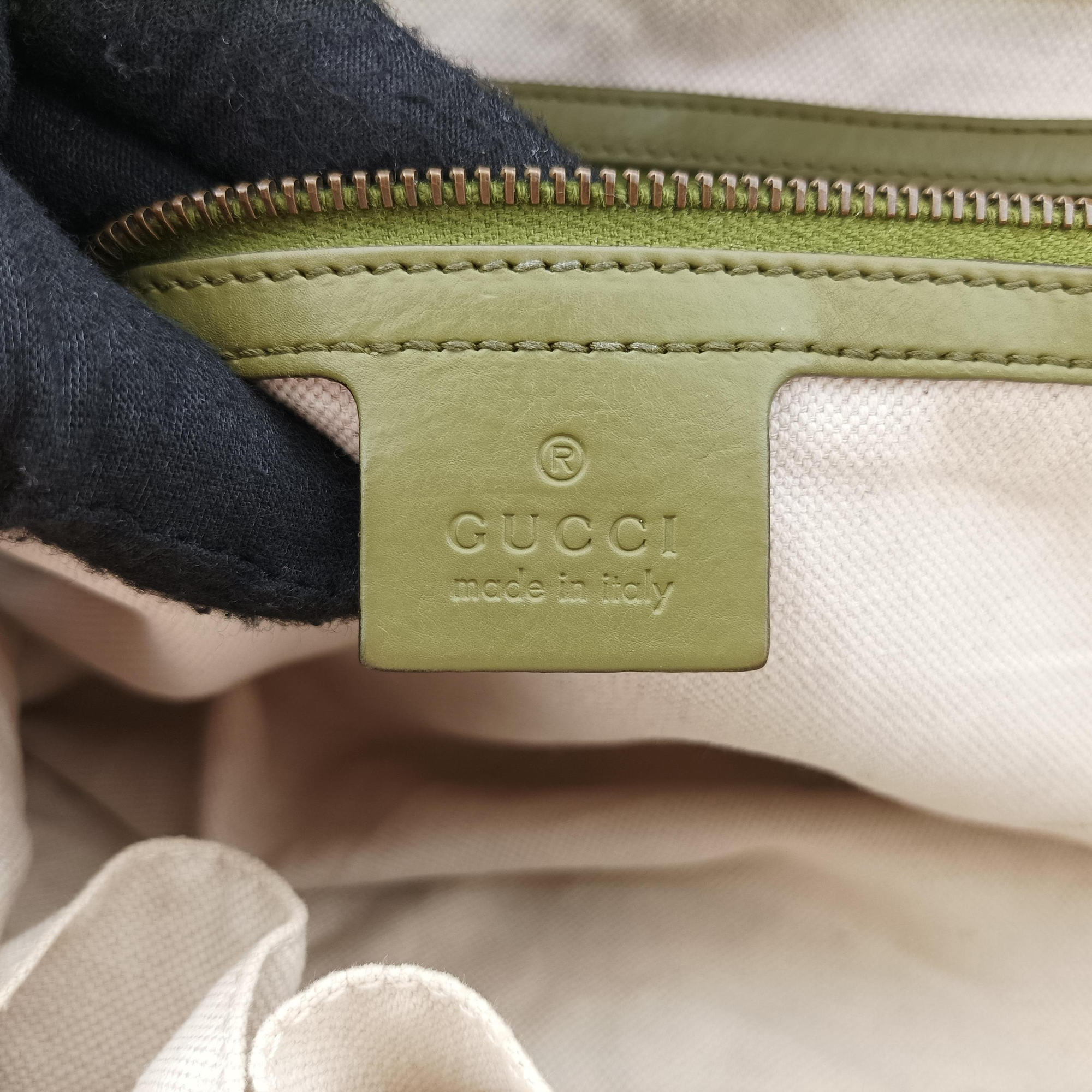 Pre-owned Gucci Horsebit hobo Green Leather 309578 handbag | stylenewstar