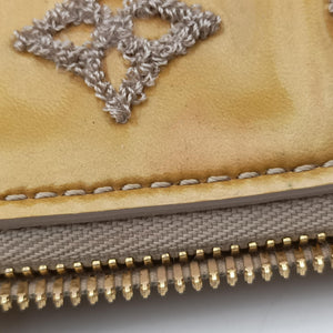 Pre-owned Louis Vuitton Lockit Booklet Gris Vernis×fabric M40601 handbag | stylenewstar