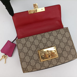 Pre-owned Gucci Padlock beige×red×pink PVC coated canvas×Leather 409487 shoulderbag | stylenewstar