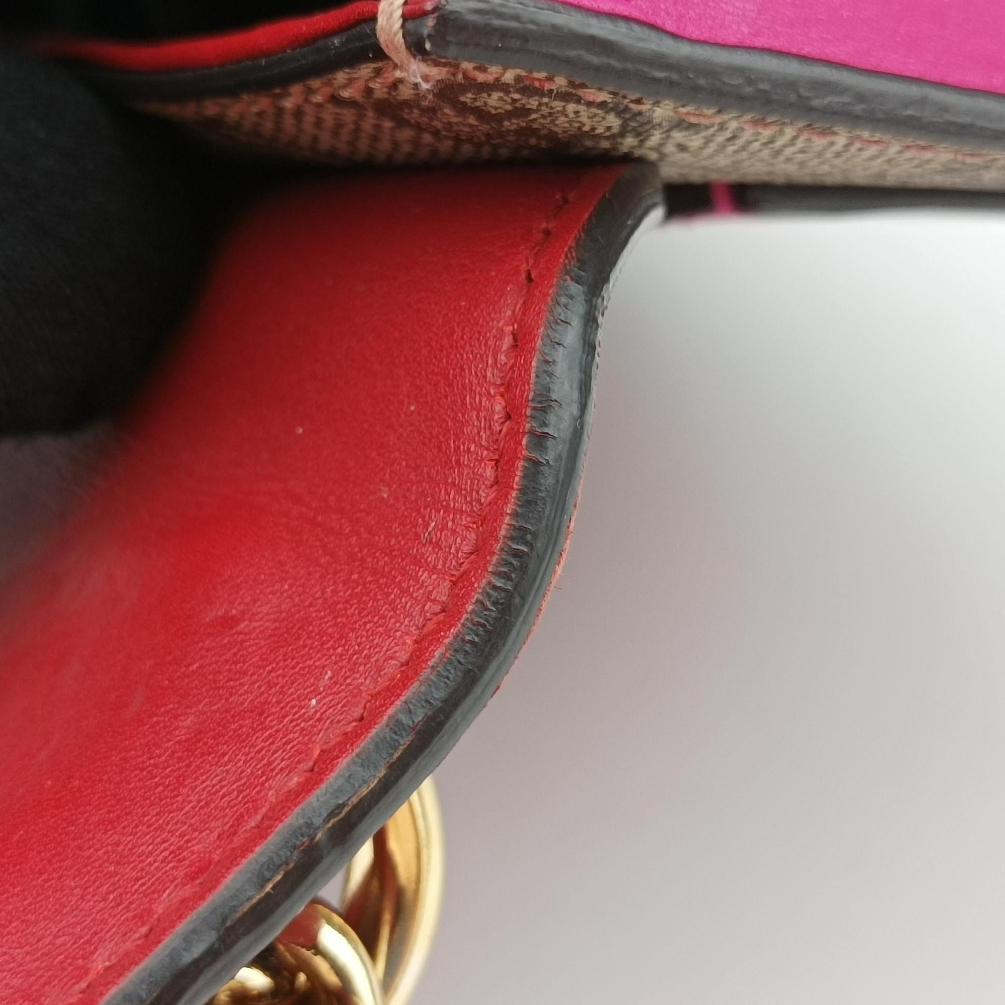 Pre-owned Gucci Padlock beige×red×pink PVC coated canvas×Leather 409487 shoulderbag | stylenewstar