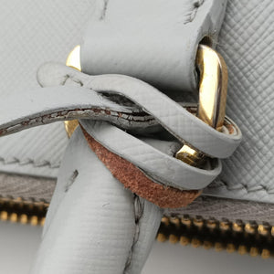 Pre-owned Prada Galleria Grey SAFFIANO Leather BN1801 shoulderbag | stylenewstar