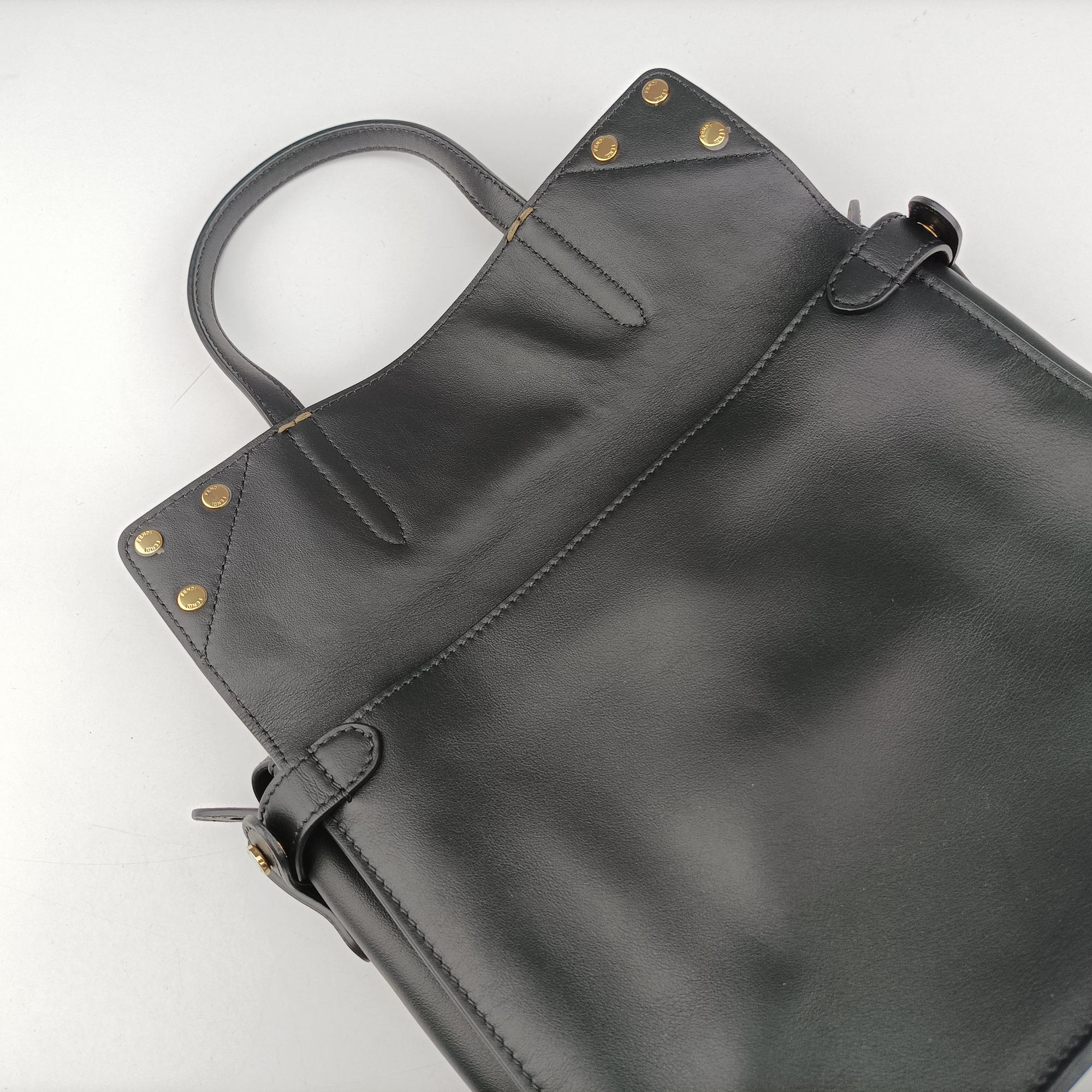Pre-owned Fendi Flip black×red×brown Leather× Suede 8TB302 shoulderbag | stylenewstar