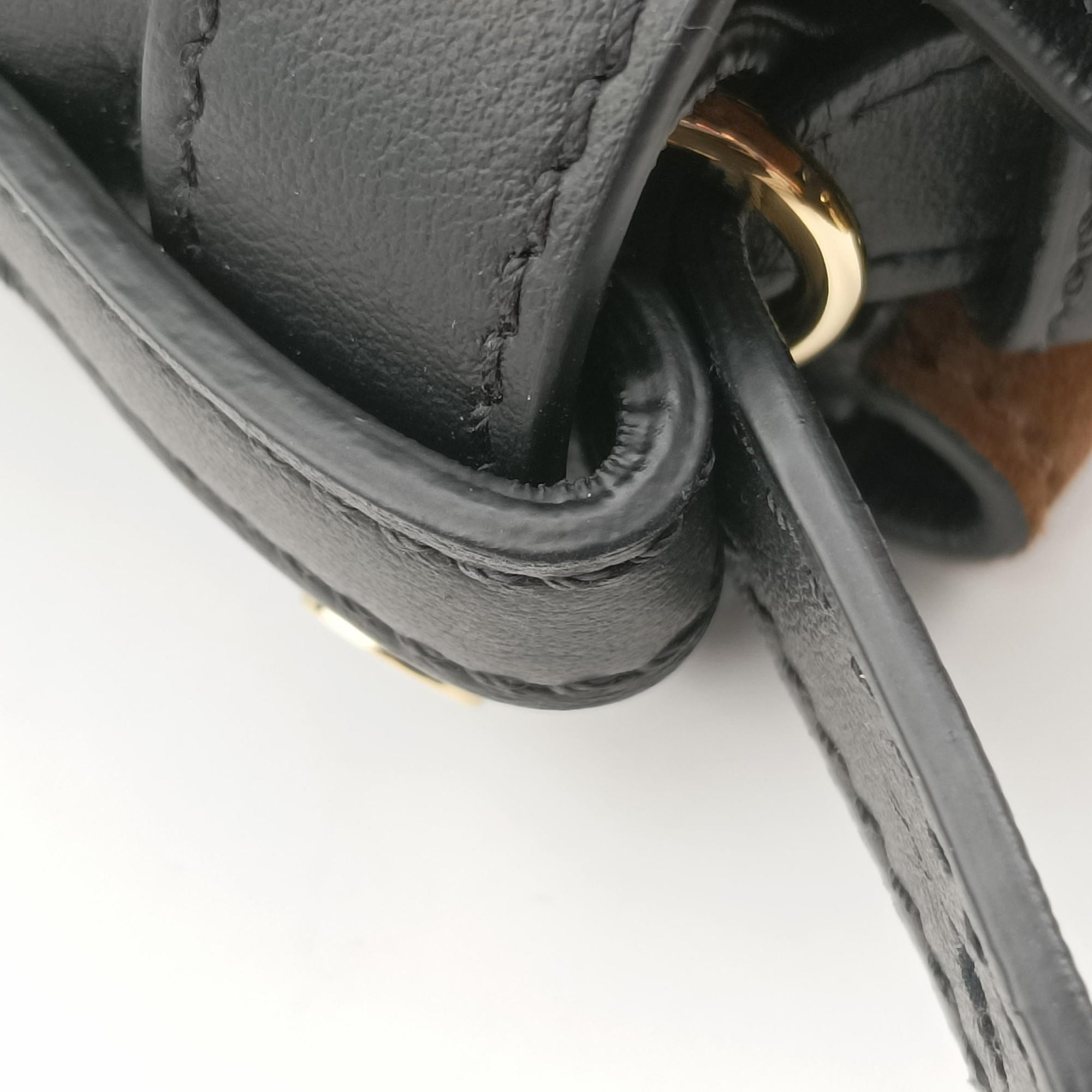 Pre-owned Fendi Flip black×red×brown Leather× Suede 8TB302 shoulderbag | stylenewstar
