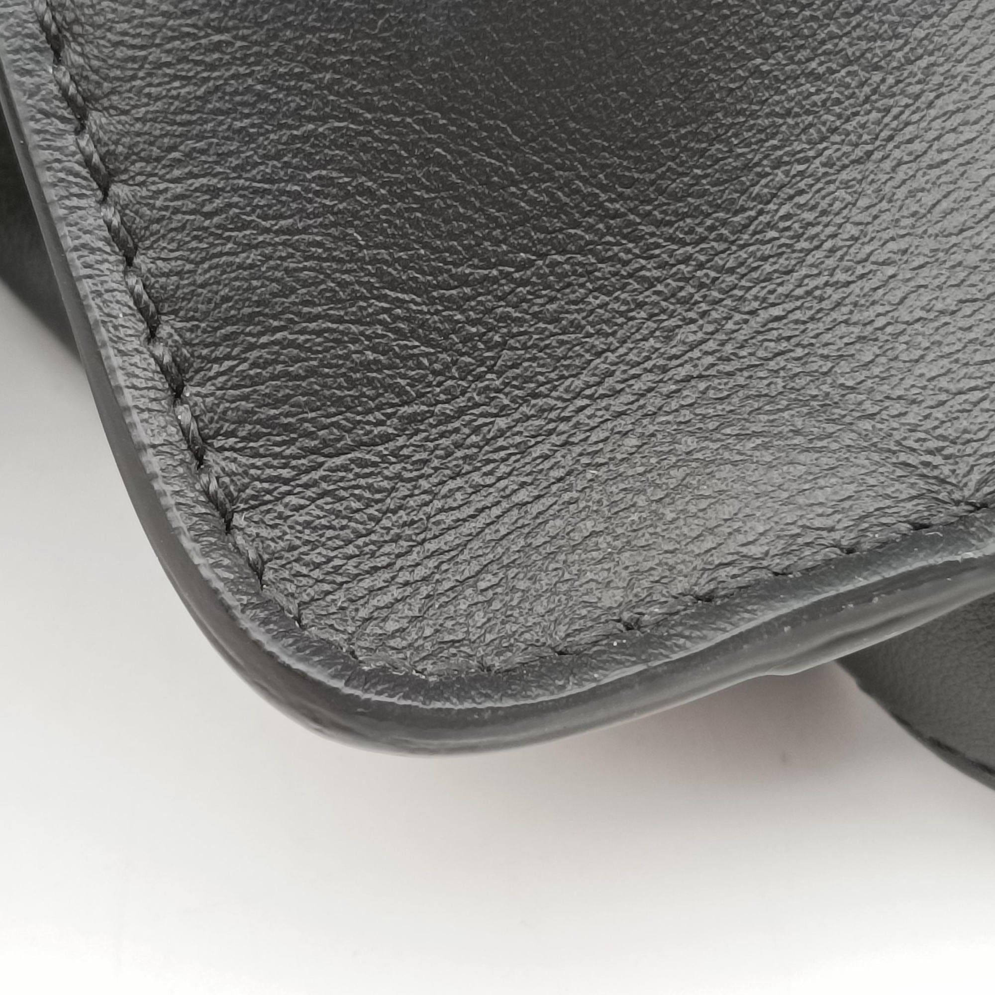 Pre-owned Fendi Flip black×red×brown Leather× Suede 8TB302 shoulderbag | stylenewstar