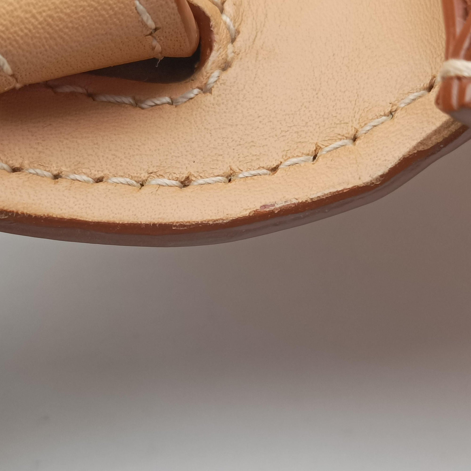 Secondhand Yves Saint Laurent KAIA small Beige Leather 623097 shoulderbag | stylenewstar