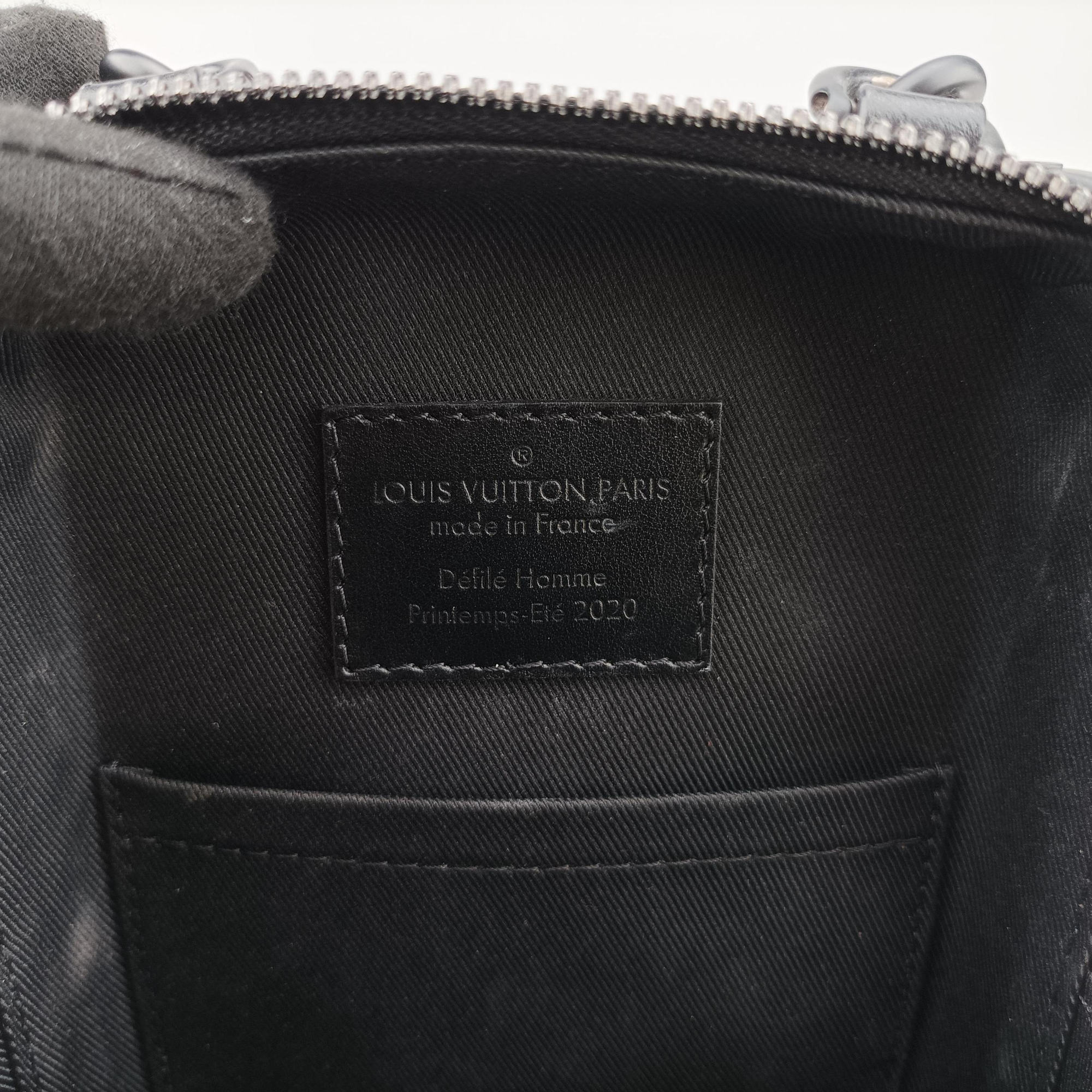 Pre-owned Louis Vuitton Vertical Soft Trunk brown×Noir Monogram Toughtage M45044 shoulderbag | stylenewstar