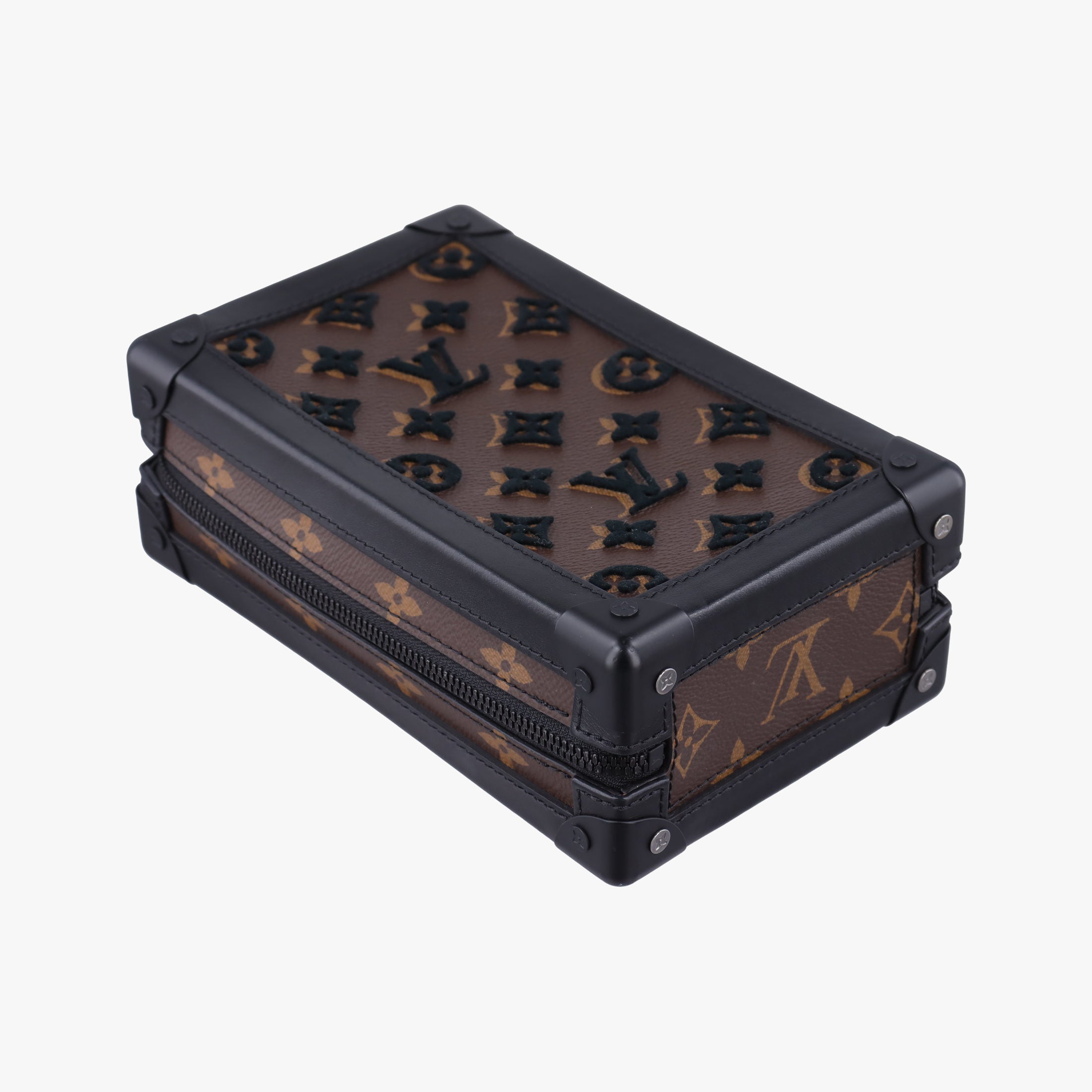 Pre-owned Louis Vuitton Vertical Soft Trunk brown×Noir Monogram Toughtage M45044 shoulderbag | stylenewstar