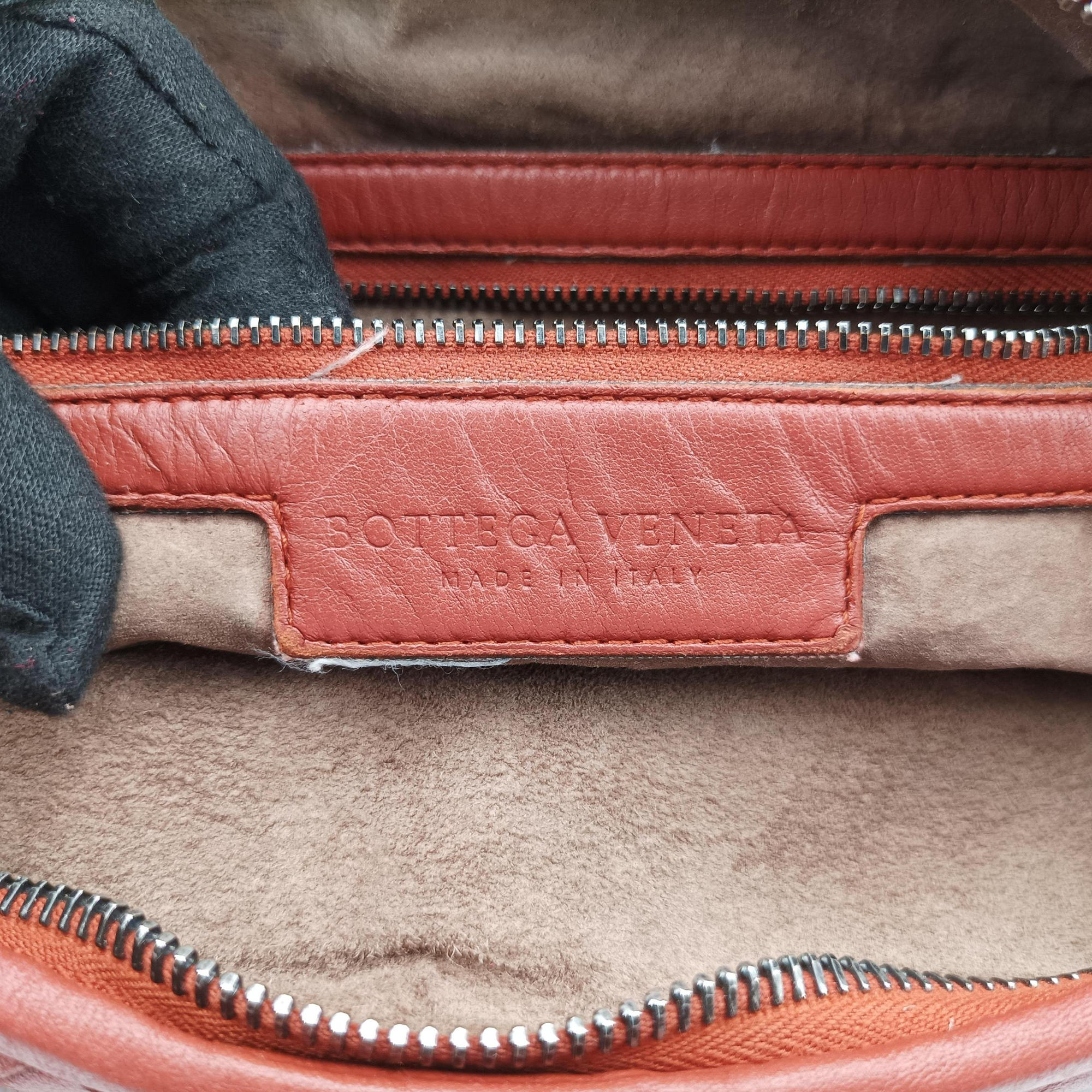 Pre-owned Bottega Veneta Intrecciato Red lambskin  handbag | stylenewstar