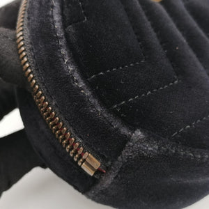 Pre-owned Gucci GG Marmont Black velour 476434 bum bag/waist bag | stylenewstar