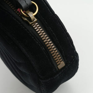 Pre-owned Gucci GG Marmont Black velour 476434 bum bag/waist bag | stylenewstar