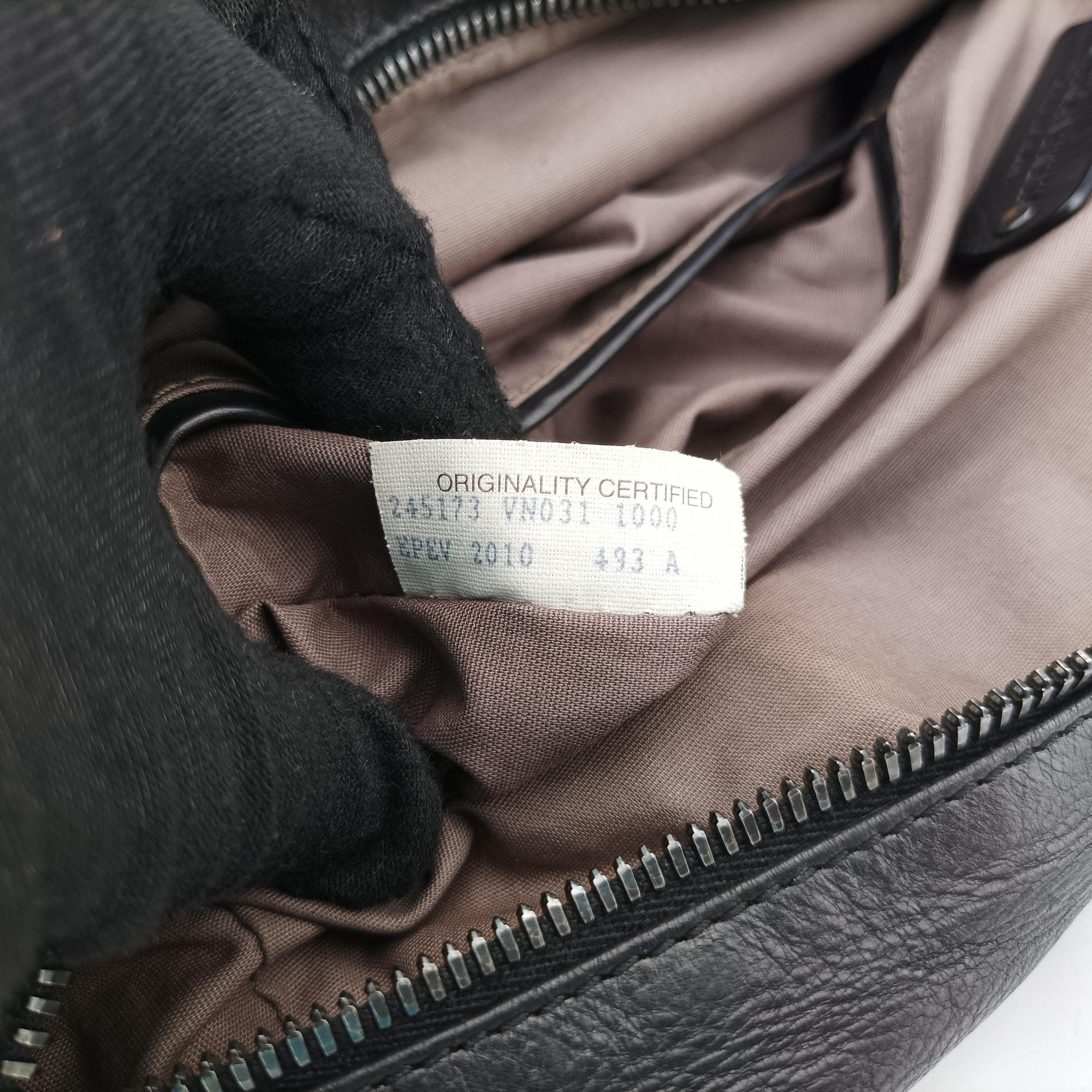 Pre-owned Bottega Veneta Intrecciato Black lambskin  shoulderbag | stylenewstar