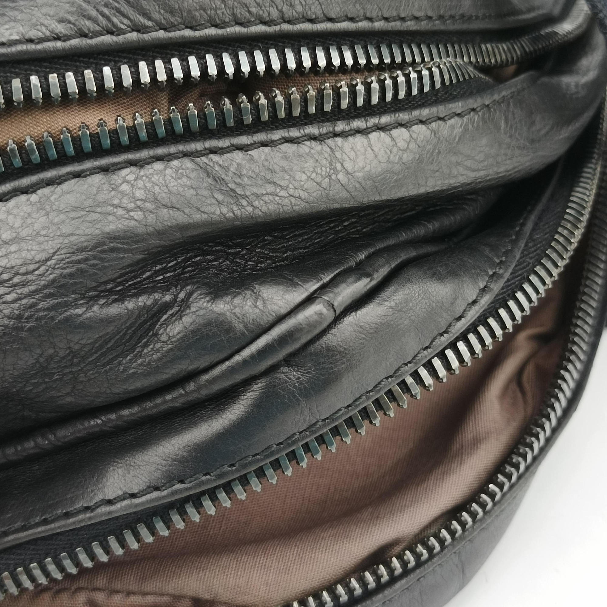 Pre-owned Bottega Veneta Intrecciato Black lambskin  shoulderbag | stylenewstar
