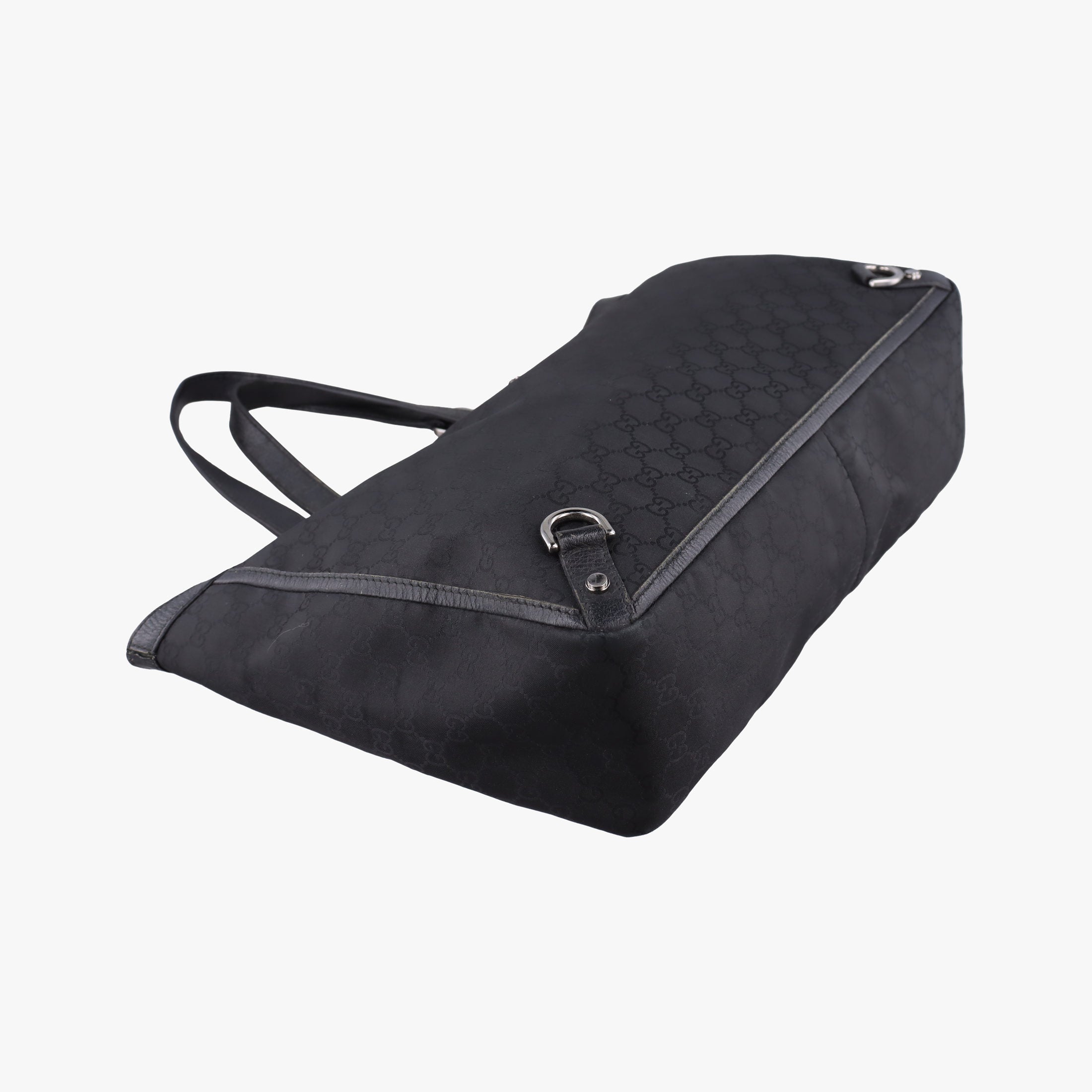 Secondhand Gucci Abbey Black Canvas × Leather 293580 handbag | stylenewstar