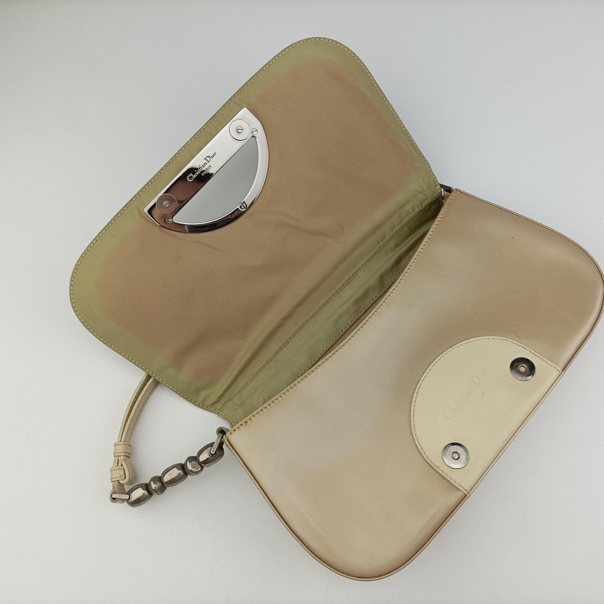 Pre-owned Christian Dior Maris Pearl White leather  shoulderbag | stylenewstar