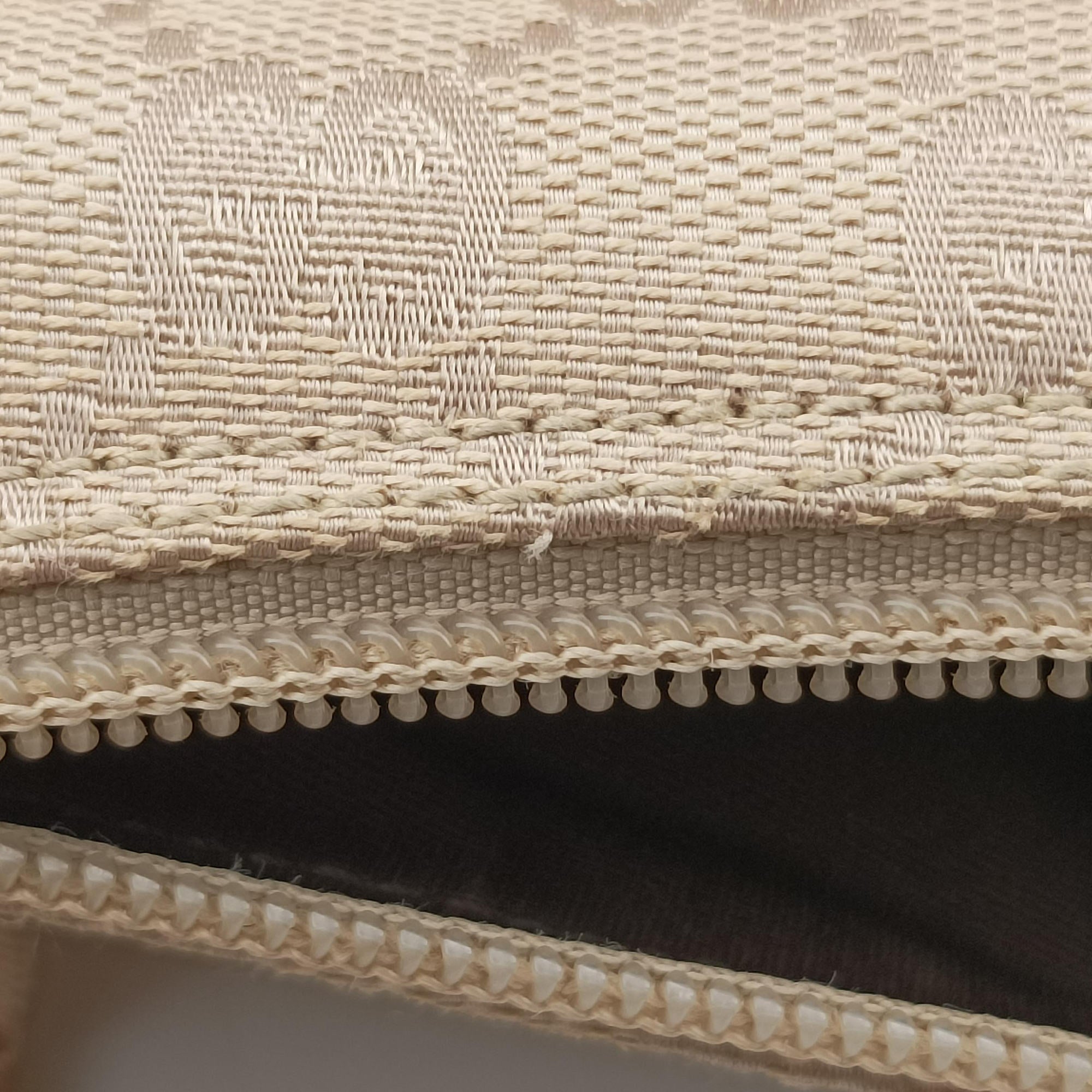 Pre-owned Gucci GG Canvas Beige Canvas x Leather 92699 handbag | stylenewstar