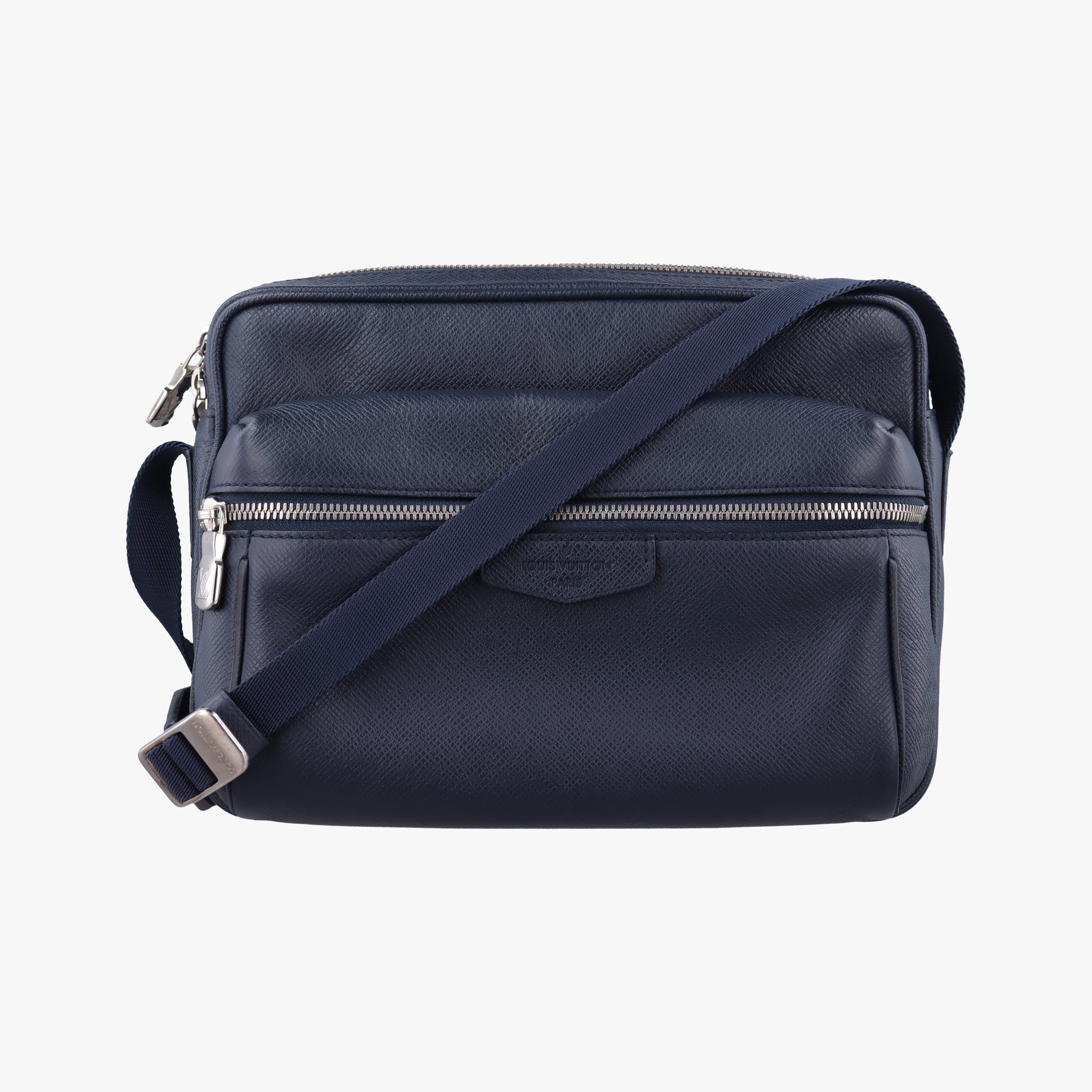 Secondhand Louis Vuitton Outdoor Messenger PM Navy Taiga M33437 shoulderbag | stylenewstar