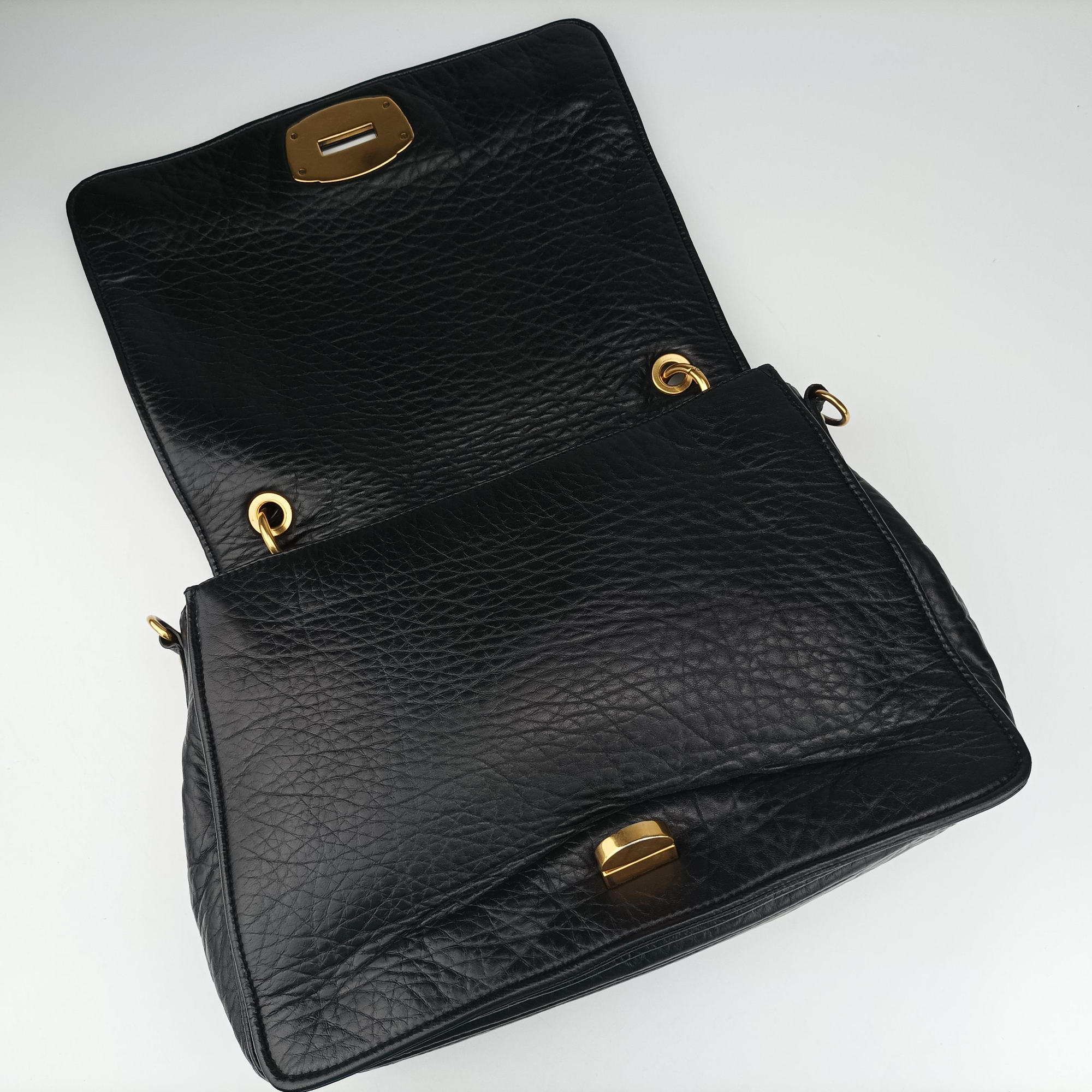 Pre-owned Miu Miu Madras Black Leather  shoulderbag | stylenewstar