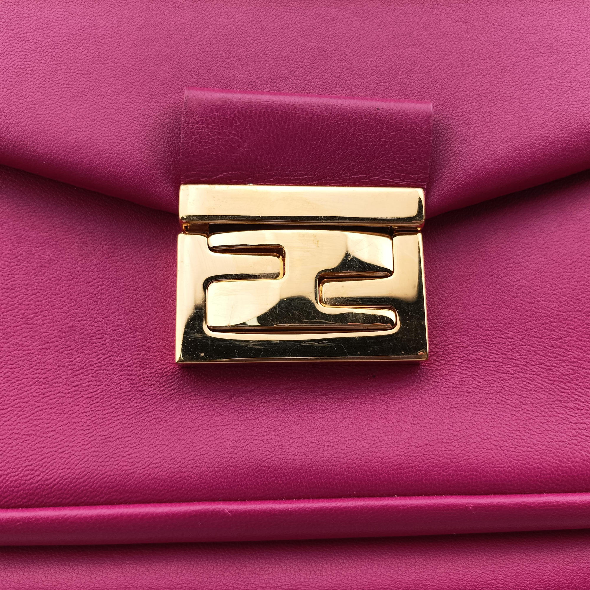 Pre-owned Fendi Be Baguette Rose Leather 8BR677 shoulderbag | stylenewstar