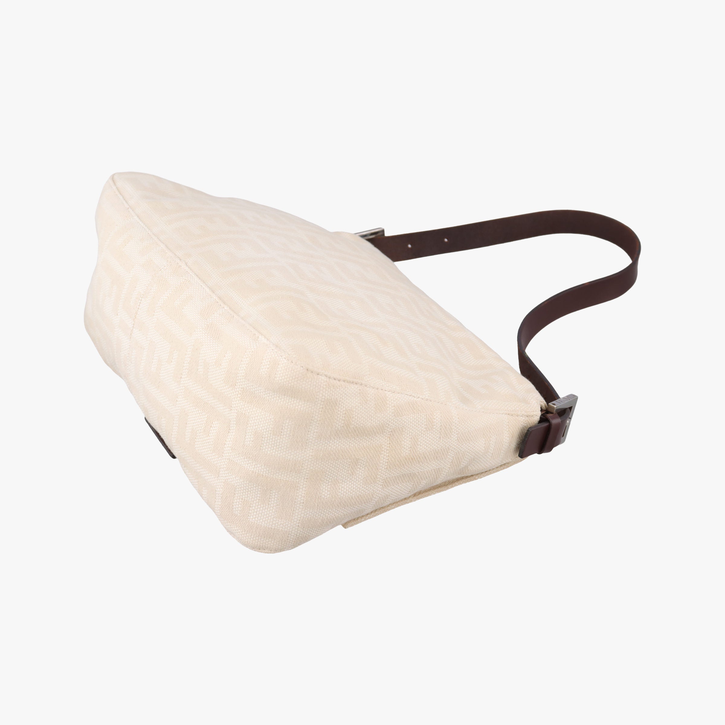 Pre-owned Fendi Mamma Bucket White canvas×leather  carrybag | stylenewstar
