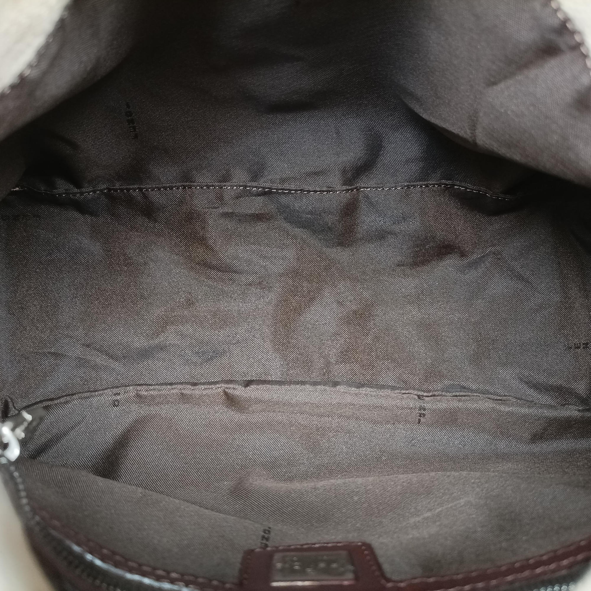 Pre-owned Fendi Mamma Bucket White canvas×leather  carrybag | stylenewstar