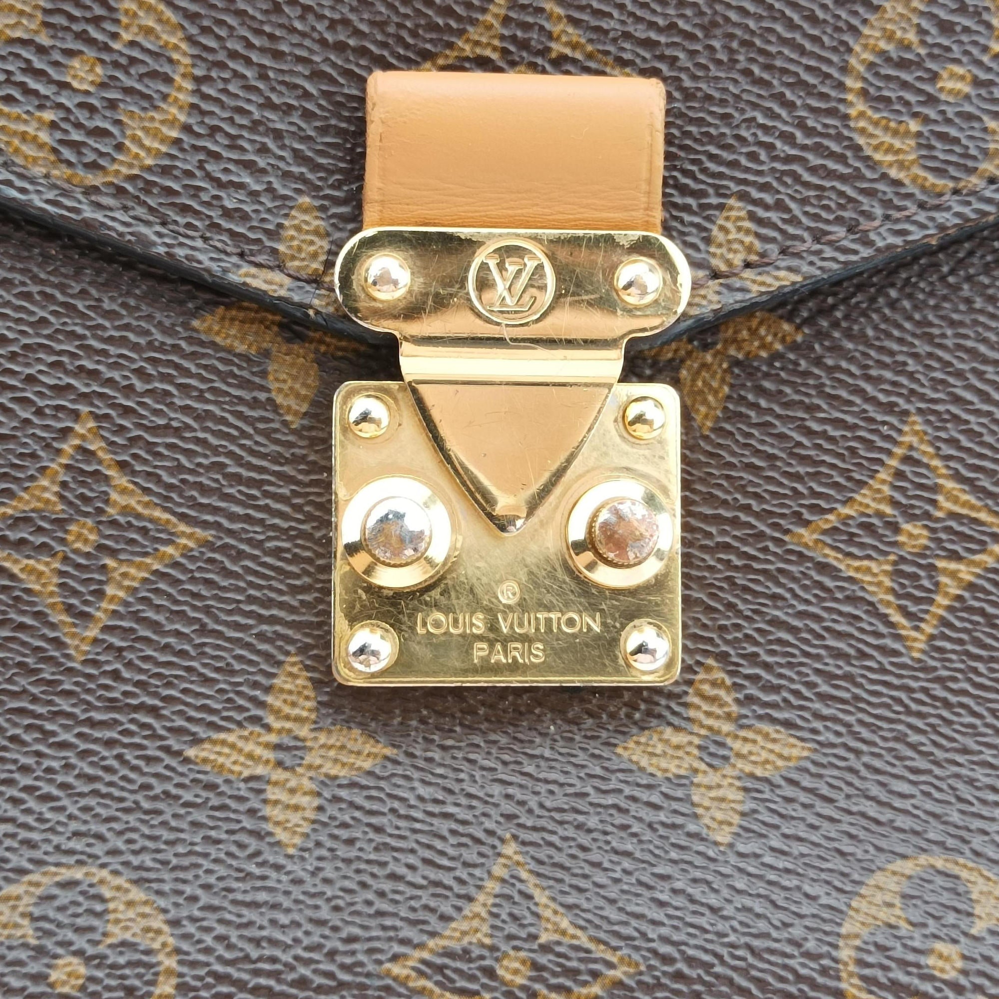 Pre-owned Louis Vuitton Pochette Metis MM Brown Monogram Canvas M44875 shoulderbag | stylenewstar