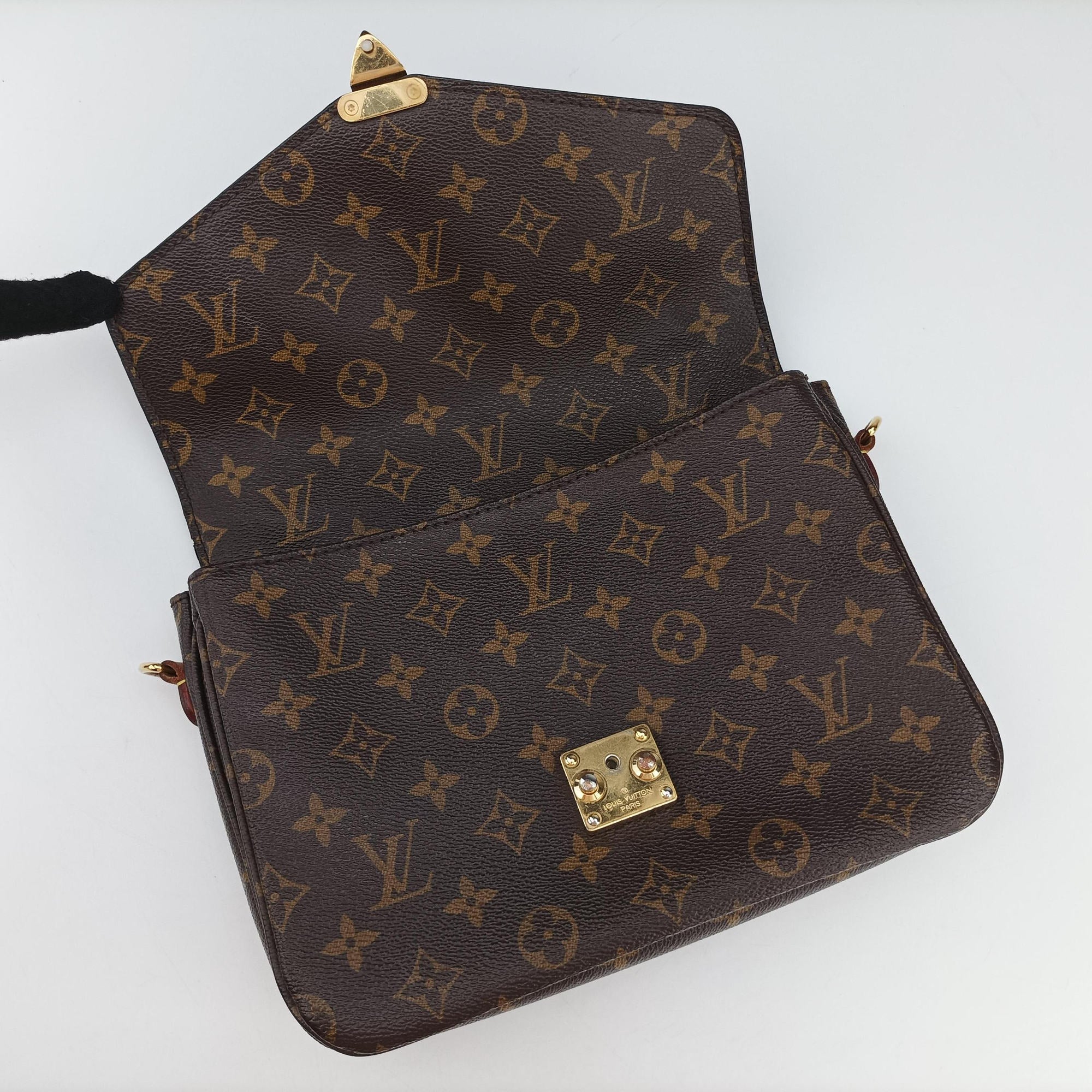 Pre-owned Louis Vuitton Pochette Metis MM Brown Monogram Canvas M44875 shoulderbag | stylenewstar