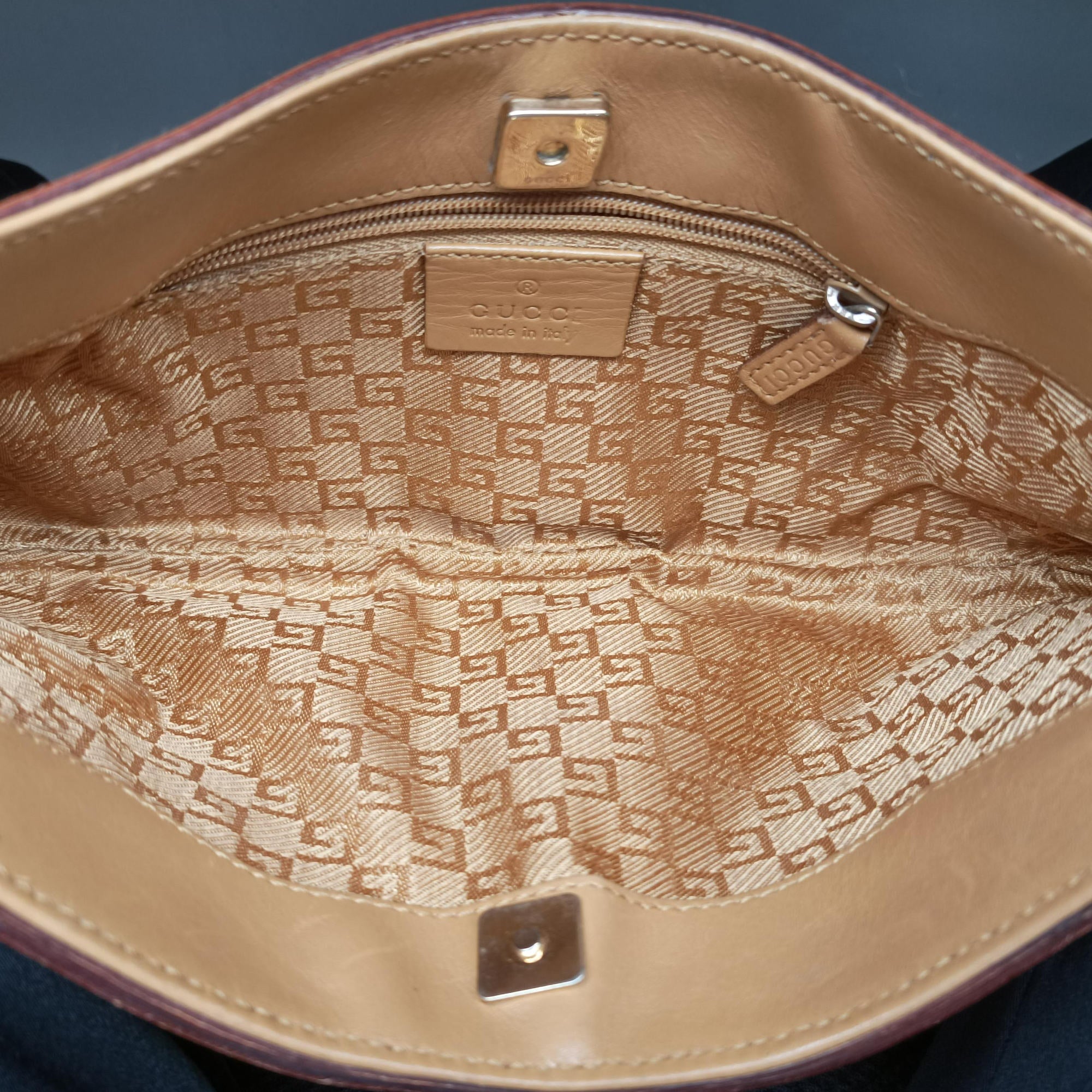 Pre-owned Gucci Tiger head Purple×beige Suede × leather 001.41 shoulderbag | stylenewstar