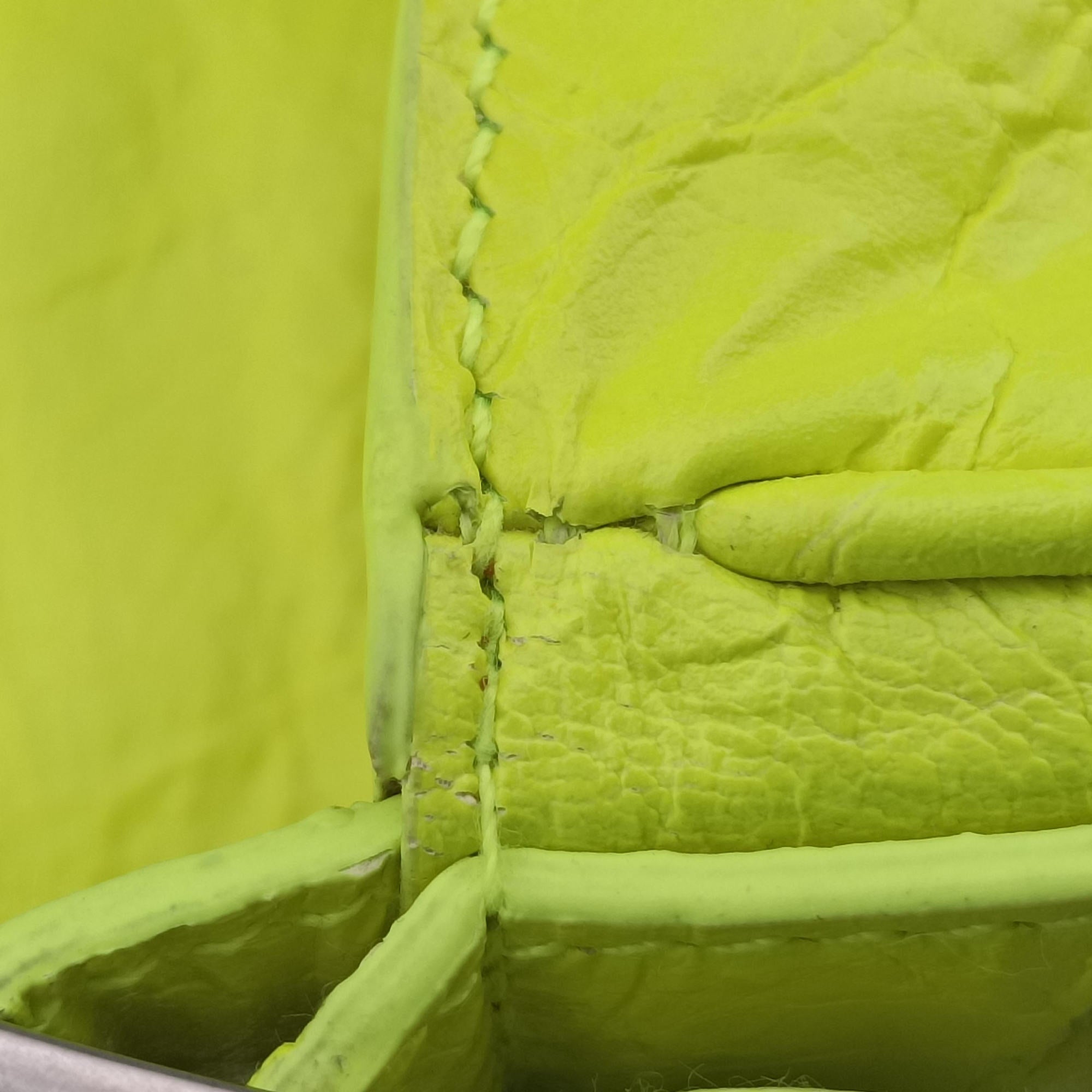 Pre-owned Balenciaga Le Cagole Neon Yellow  lambskin  shoulderbag | stylenewstar