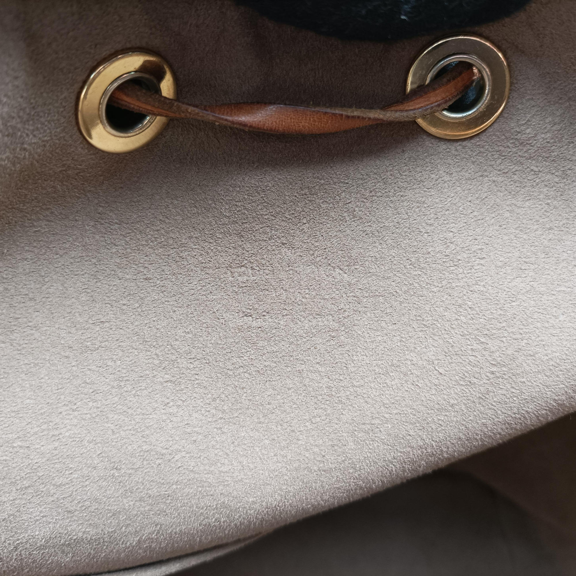 Pre-owned Louis Vuitton Petit Noe Noir Monogram Multicolor M42230 shoulderbag | stylenewstar