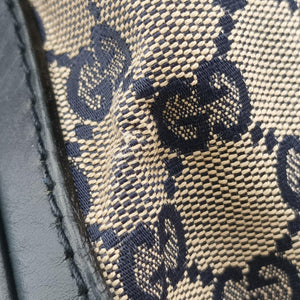 Pre-owned Gucci Sherry Line Navy×red×beige canvas×leather 247205 shoulderbag | stylenewstar