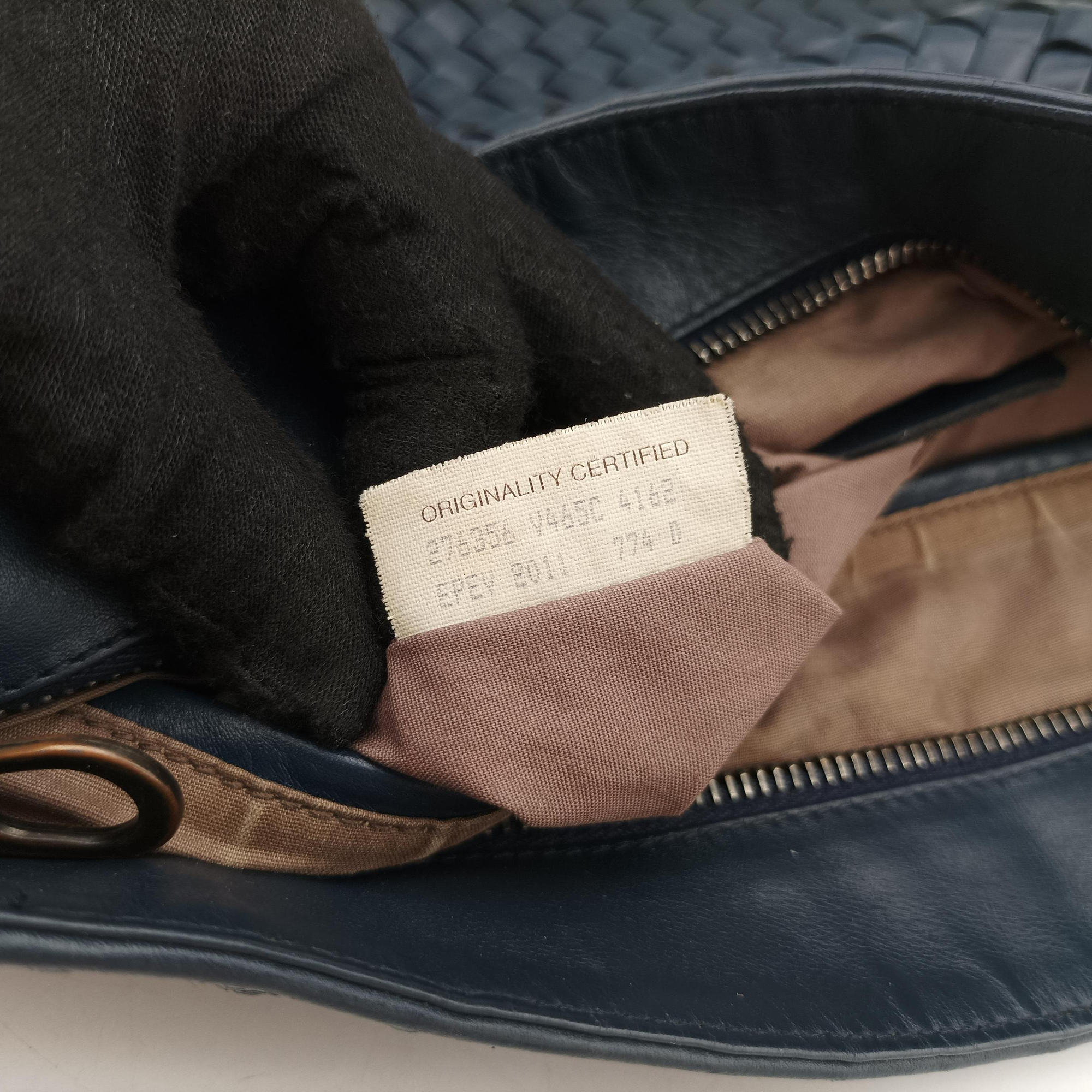 Secondhand Bottega Veneta Intrecciato Navy lambskin  shoulderbag | stylenewstar