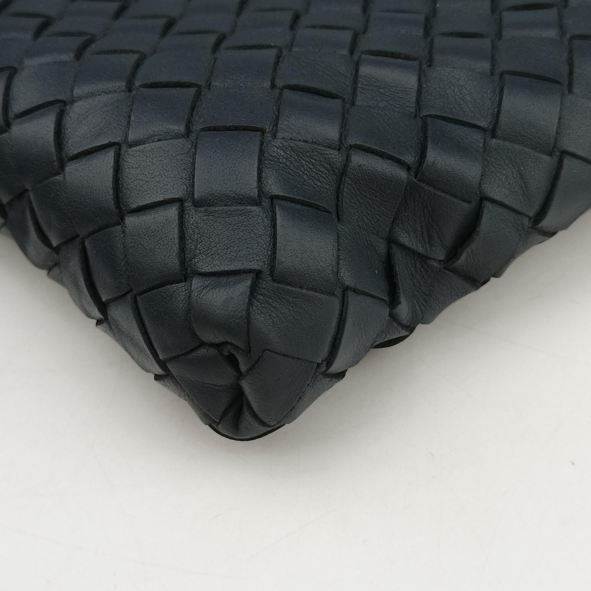 Secondhand Bottega Veneta Intrecciato Navy lambskin  shoulderbag | stylenewstar