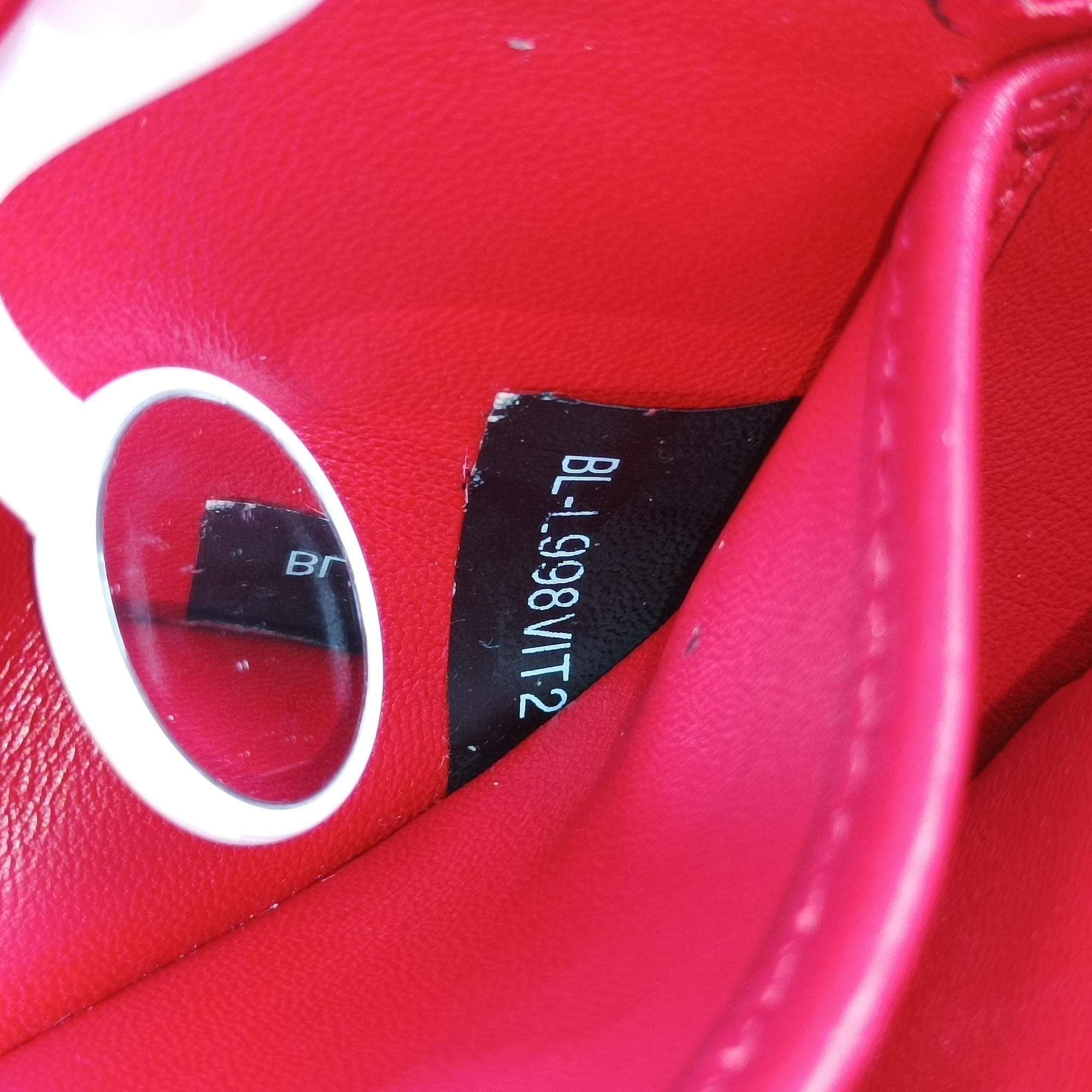 Secondhand Valentino My Rockstud Red Leather  shoulderbag | stylenewstar
